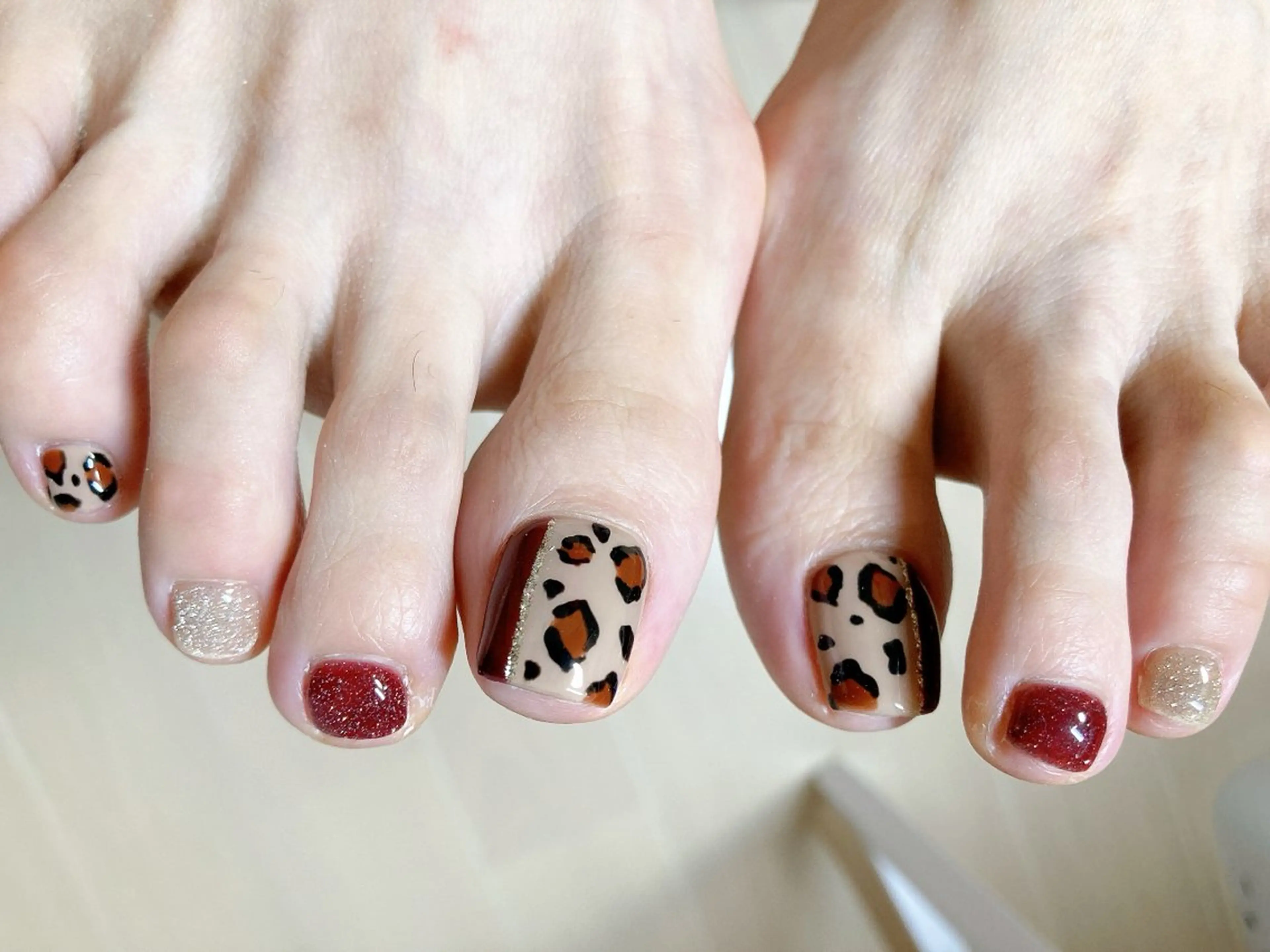 ネイル ECLAT エクラ所属・寺山 千鶴のネイルデザイン