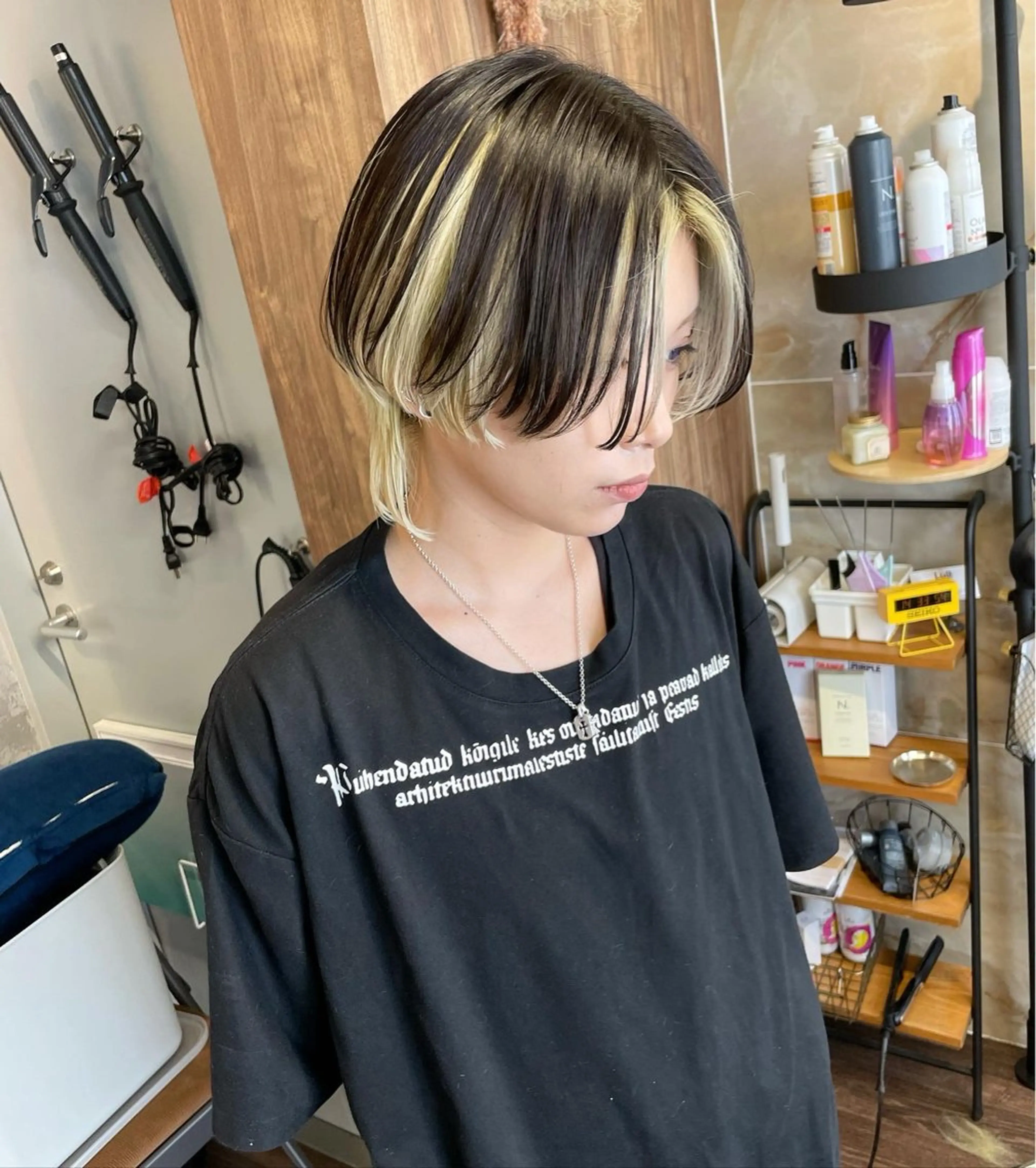 ショート カラー ショートヘア ウルフカット ヘアカラー トリートメント Lull (シェアサロンReco VIProom)所属・Lull1人美容室 バレイヤージュのヘアスタイル