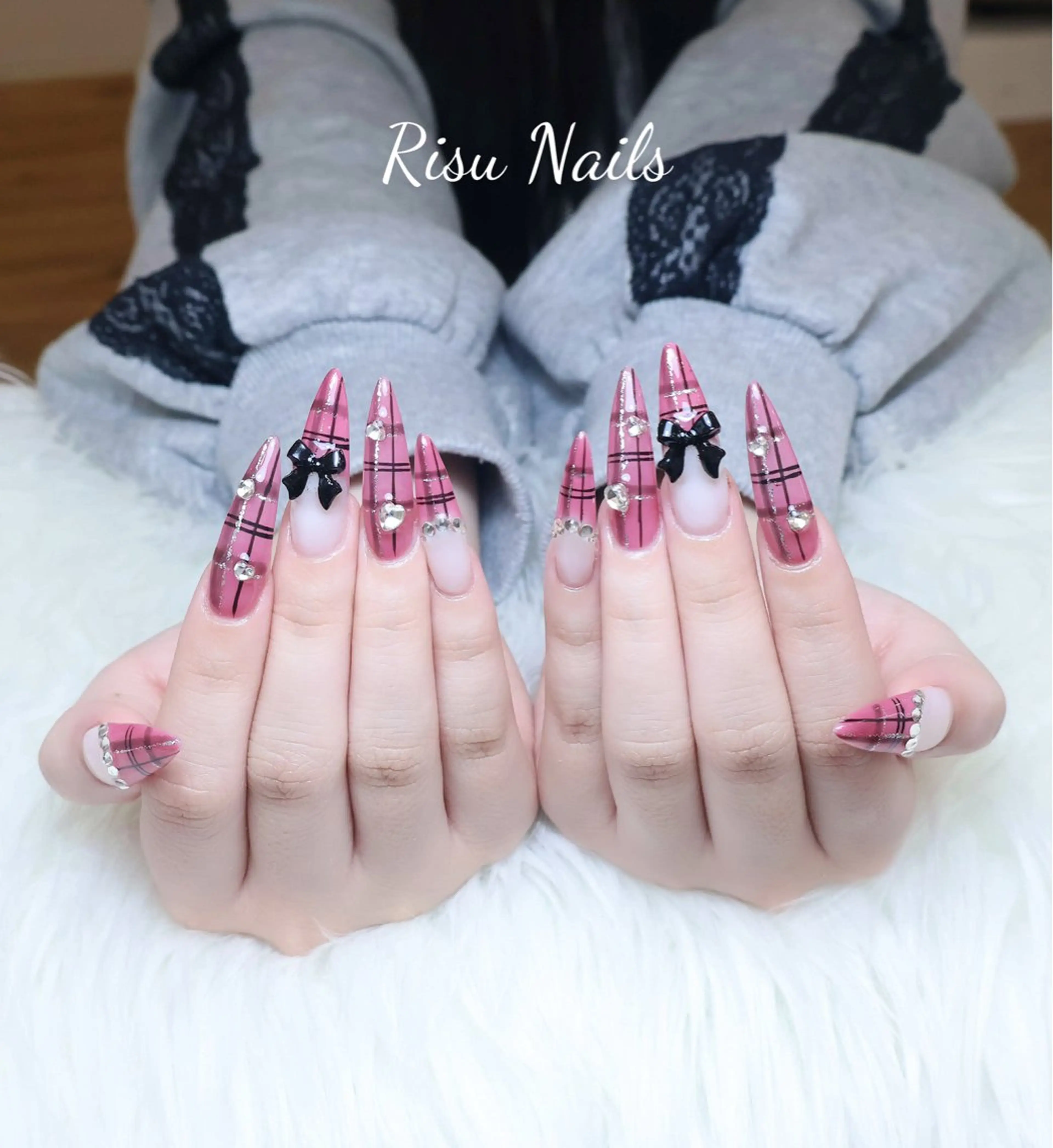 ネイル アートネイル ネイルチップ 冬ネイル ハンドネイル Risu Nails Salon 代々木所属・リス ネイルのネイルデザイン