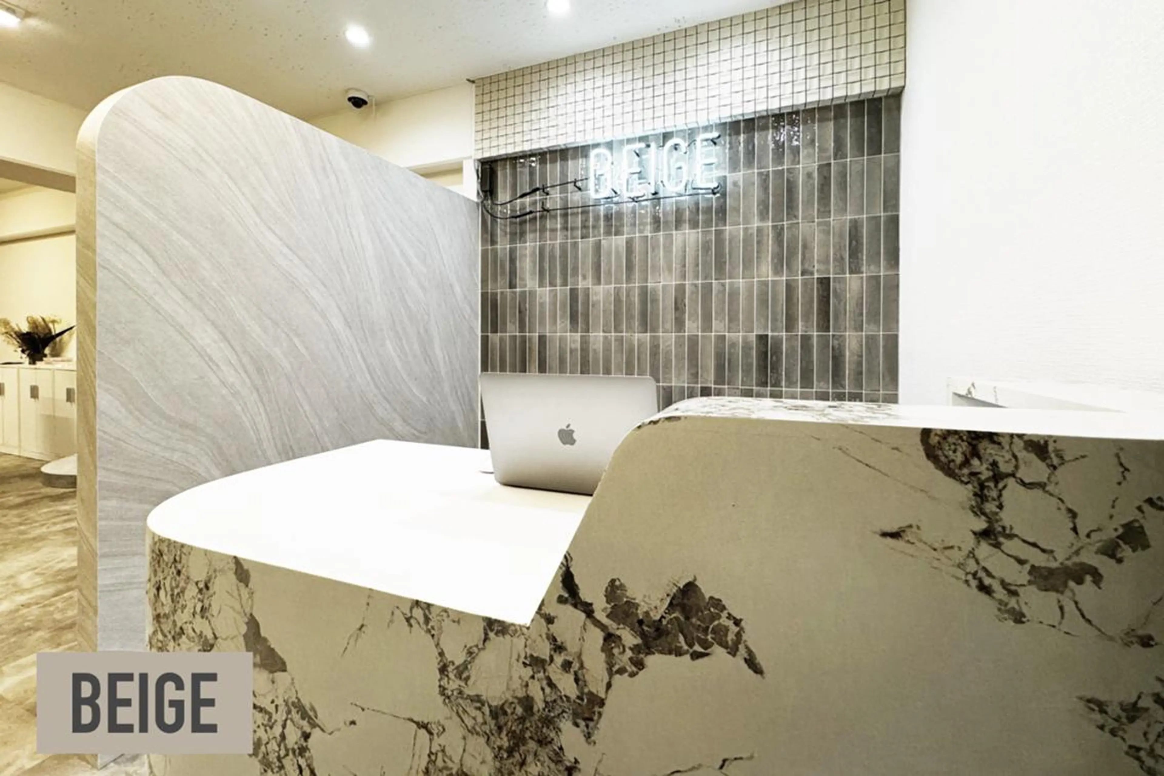 アイブロウ BEIGE金山🍑 MOMOの眉毛・アイブロウイメージ