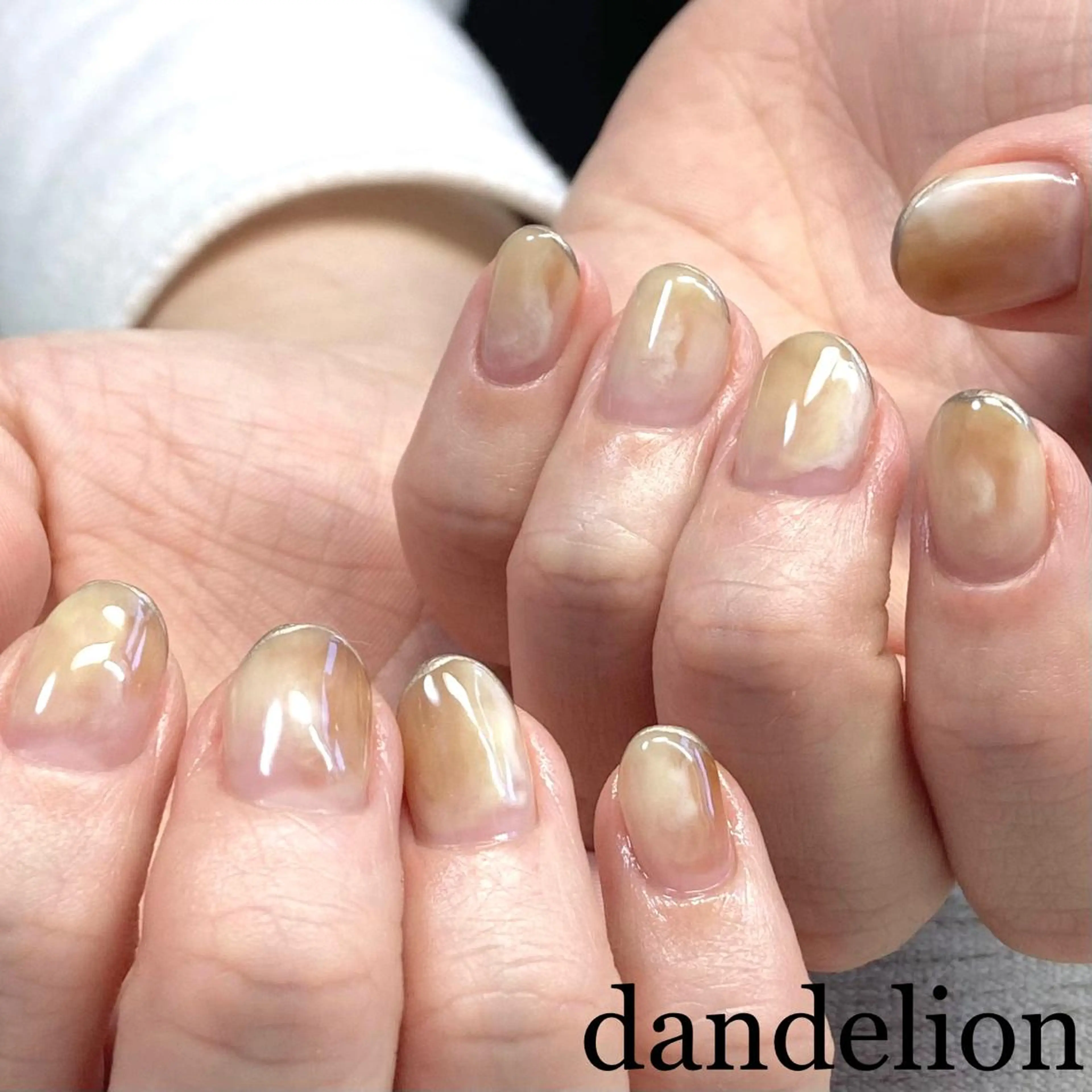 ネイル ハンドネイル ハンドケア dandelion ダンデライオンのネイルデザイン