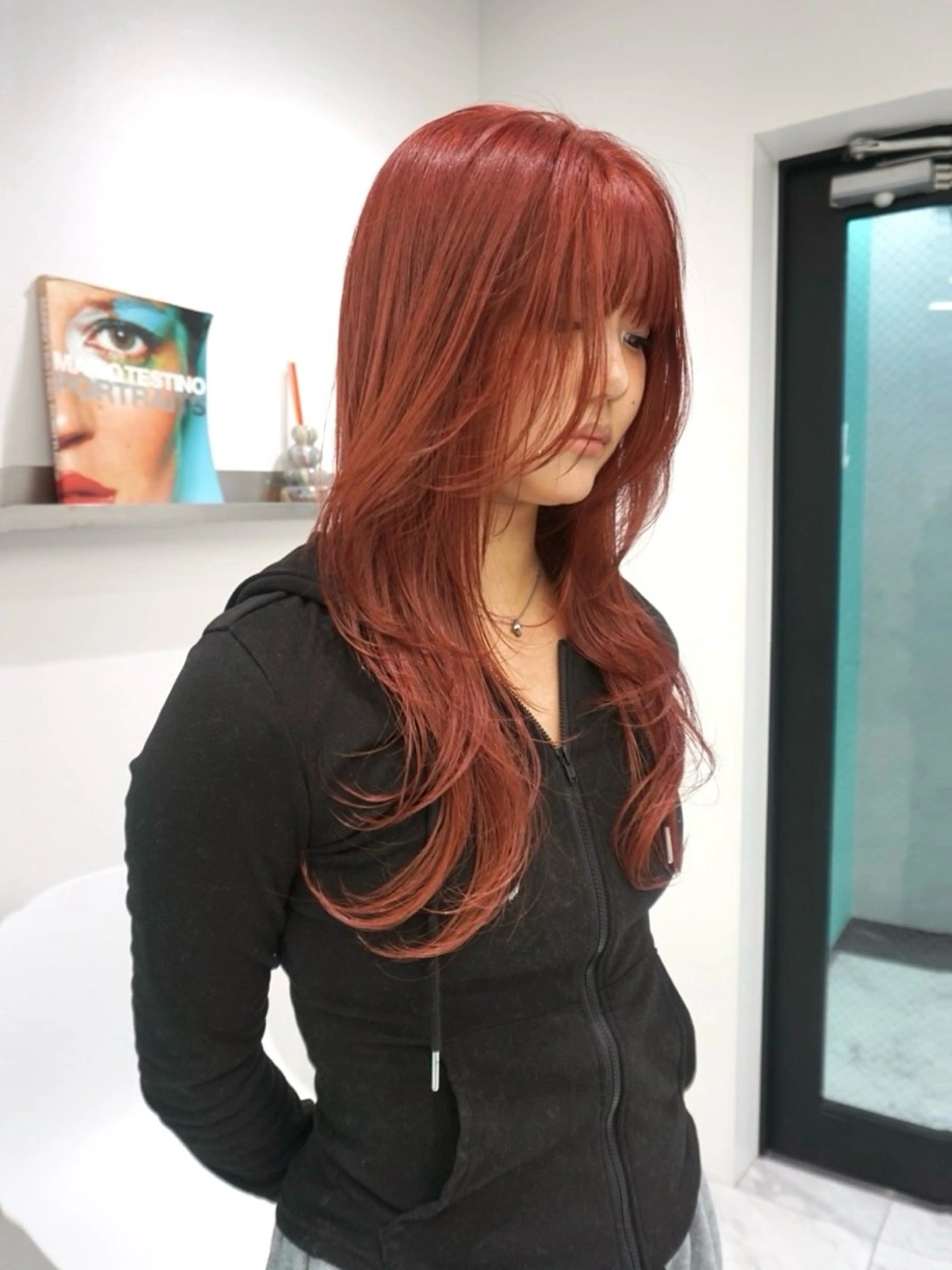 ロング カラー ブリーチ オレンジ オレンジレッド レッドカラー レイヤーカット 吉祥寺/個性派/ kazuha🩰のヘアスタイル