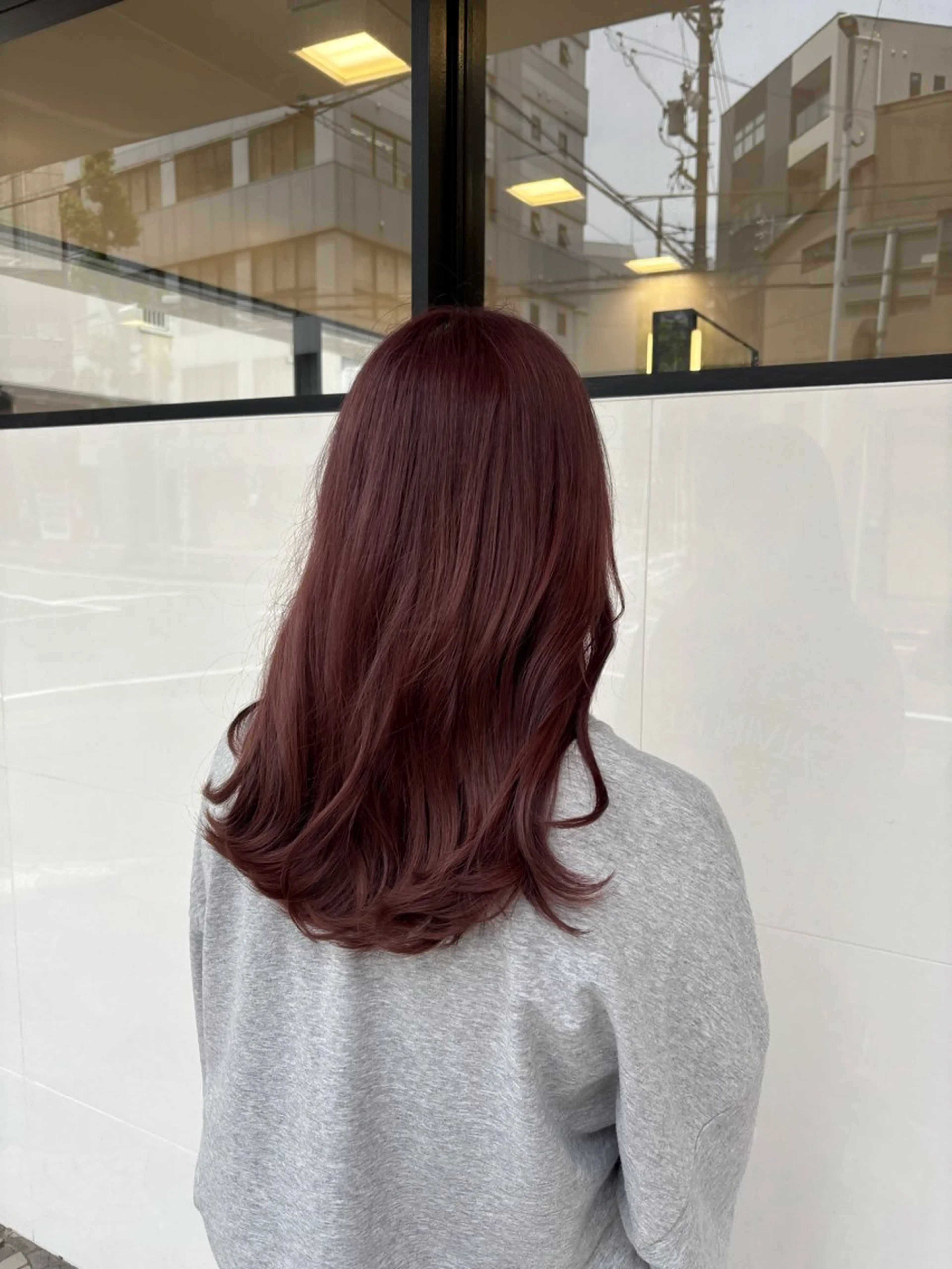 ミディアム カラー 小室 光瑠のヘアスタイル