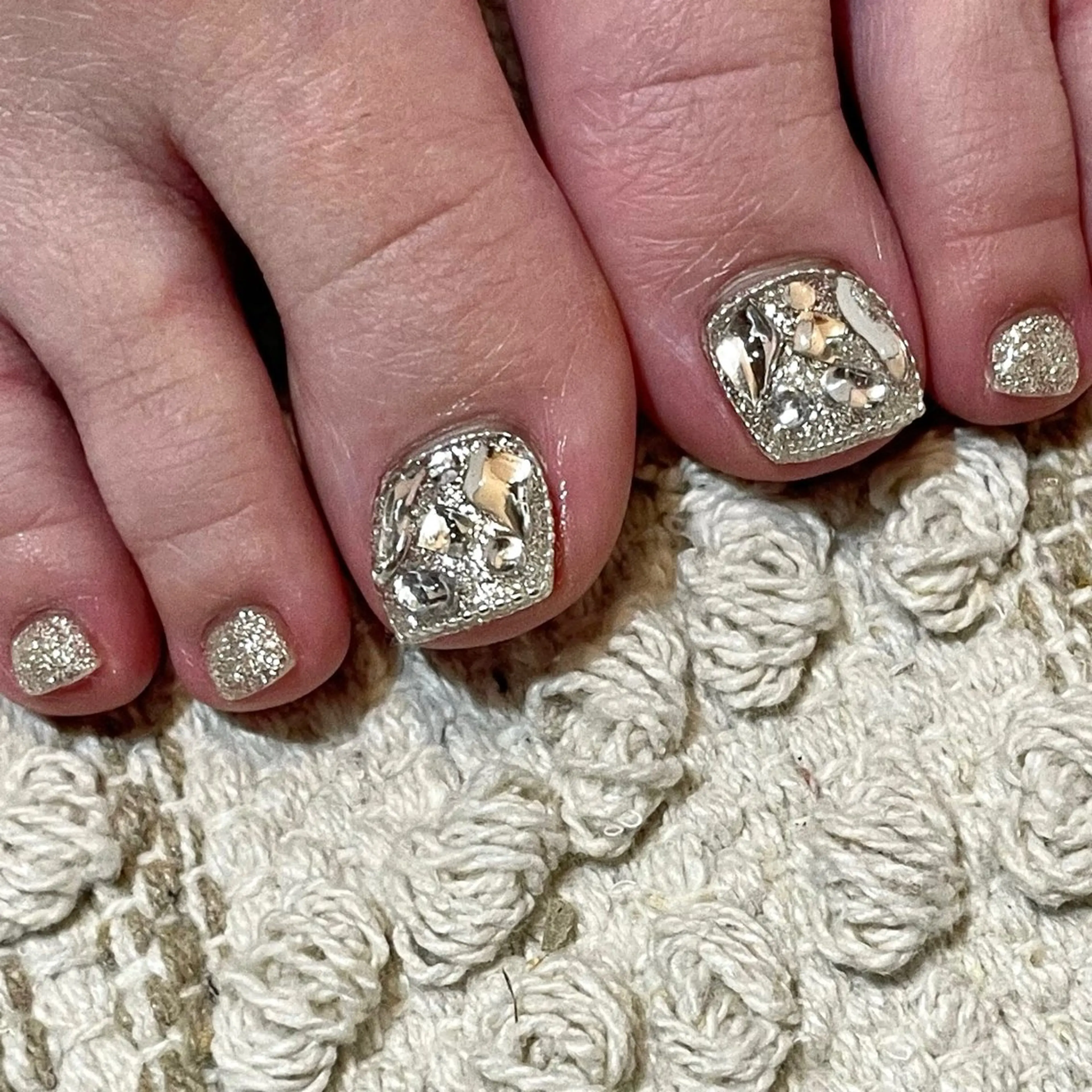 ネイル キラキラネイル Nailsalon Olu所属・ネイリスト Nanaのネイルデザイン