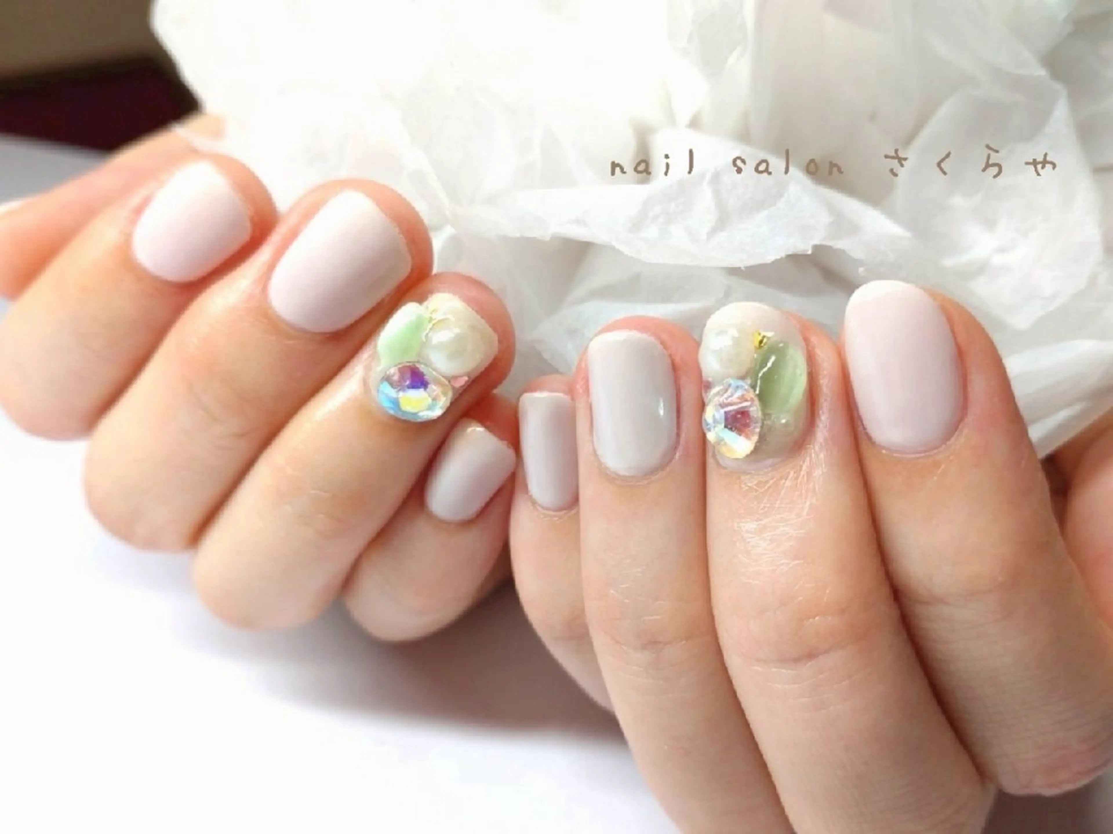 ネイル アートネイル シンプルネイル ストーンネイル さくらや❤ パラジェル使用のネイルデザイン