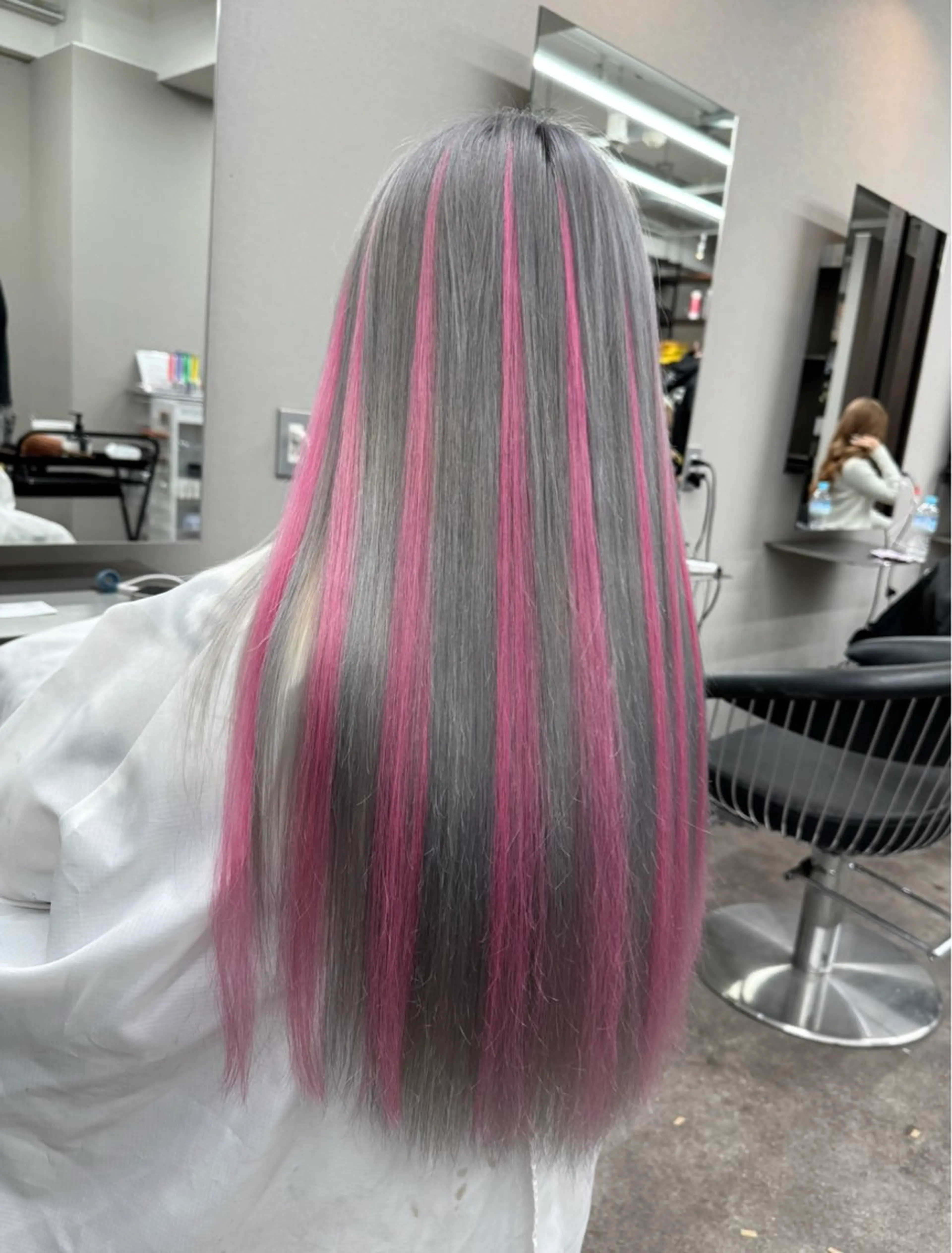 ロング カラー ハイライトカラー ピンクカラー シルバー エクステ ハイライト ヘアカラー 新越谷ハイトーン/ 透明感カラー/ryuのヘアスタイル