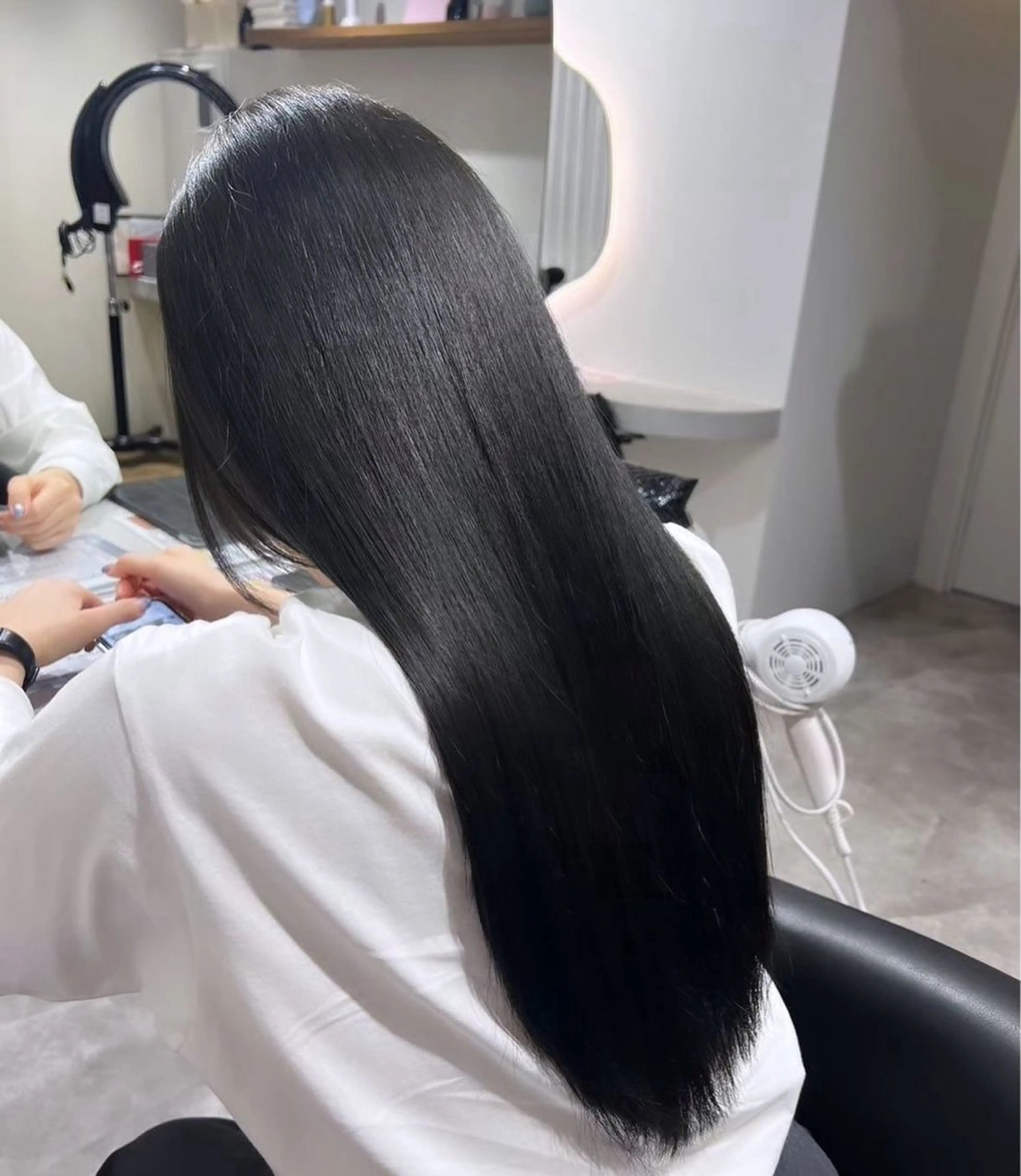 【SNSで話題！】カット+高濃度プレミアムトリートメントの写真