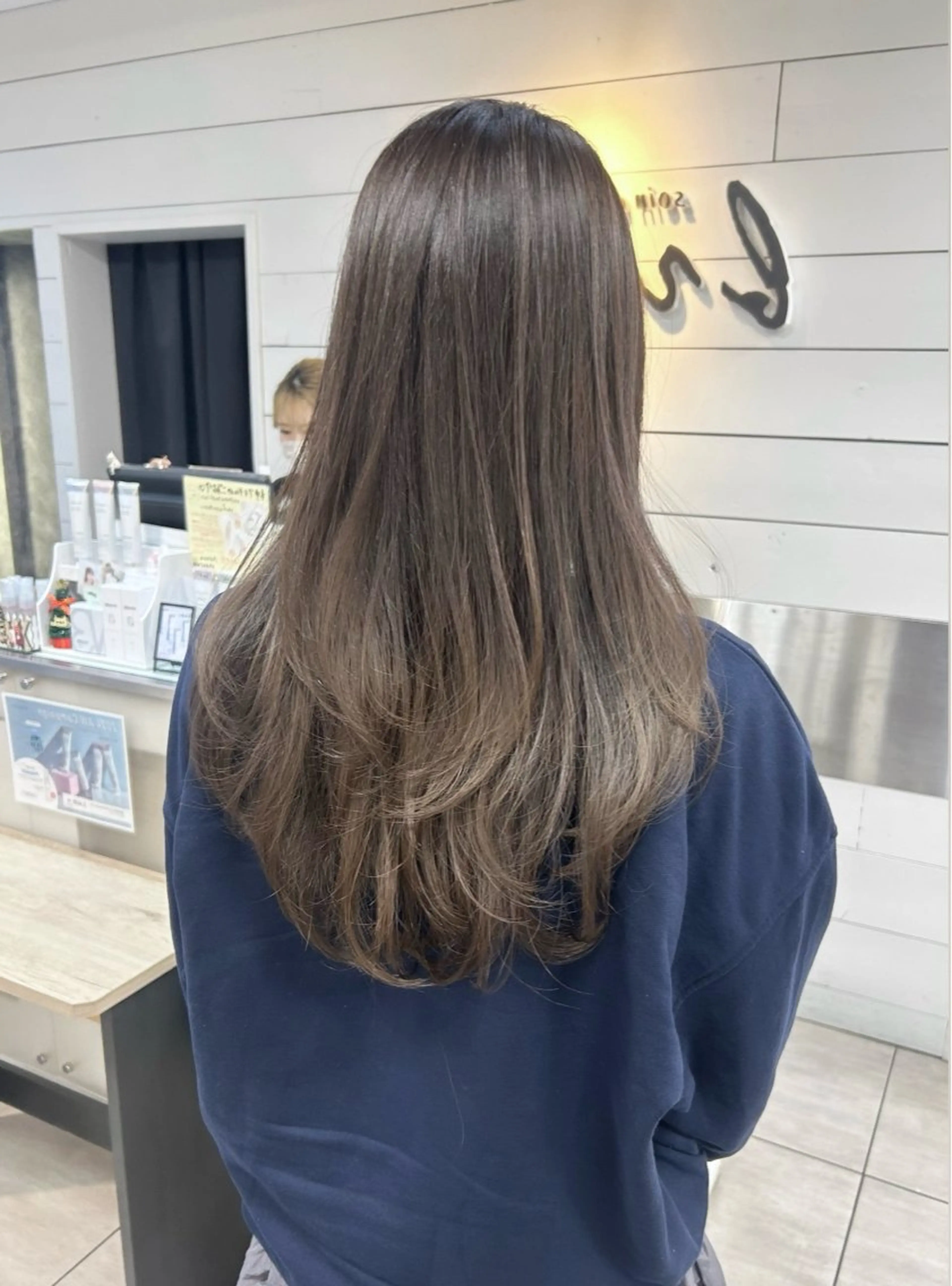 ロング ロングレイヤー レイヤーカット ロング カット ヘアカラー 🫧艶髪カラー🫧 森本くるみのヘアスタイル