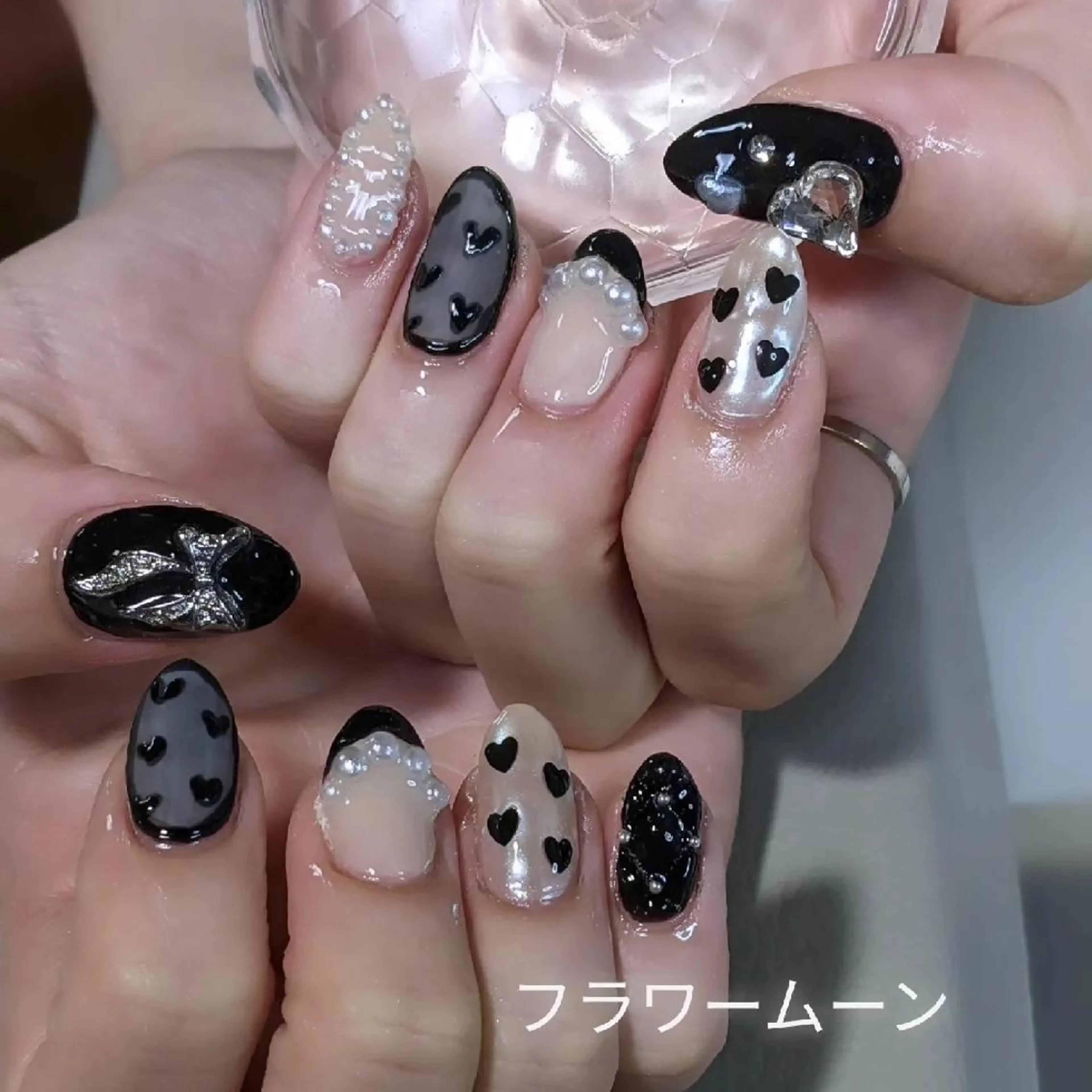 ネイル ハート リボン フラワー ムーンのネイルデザイン