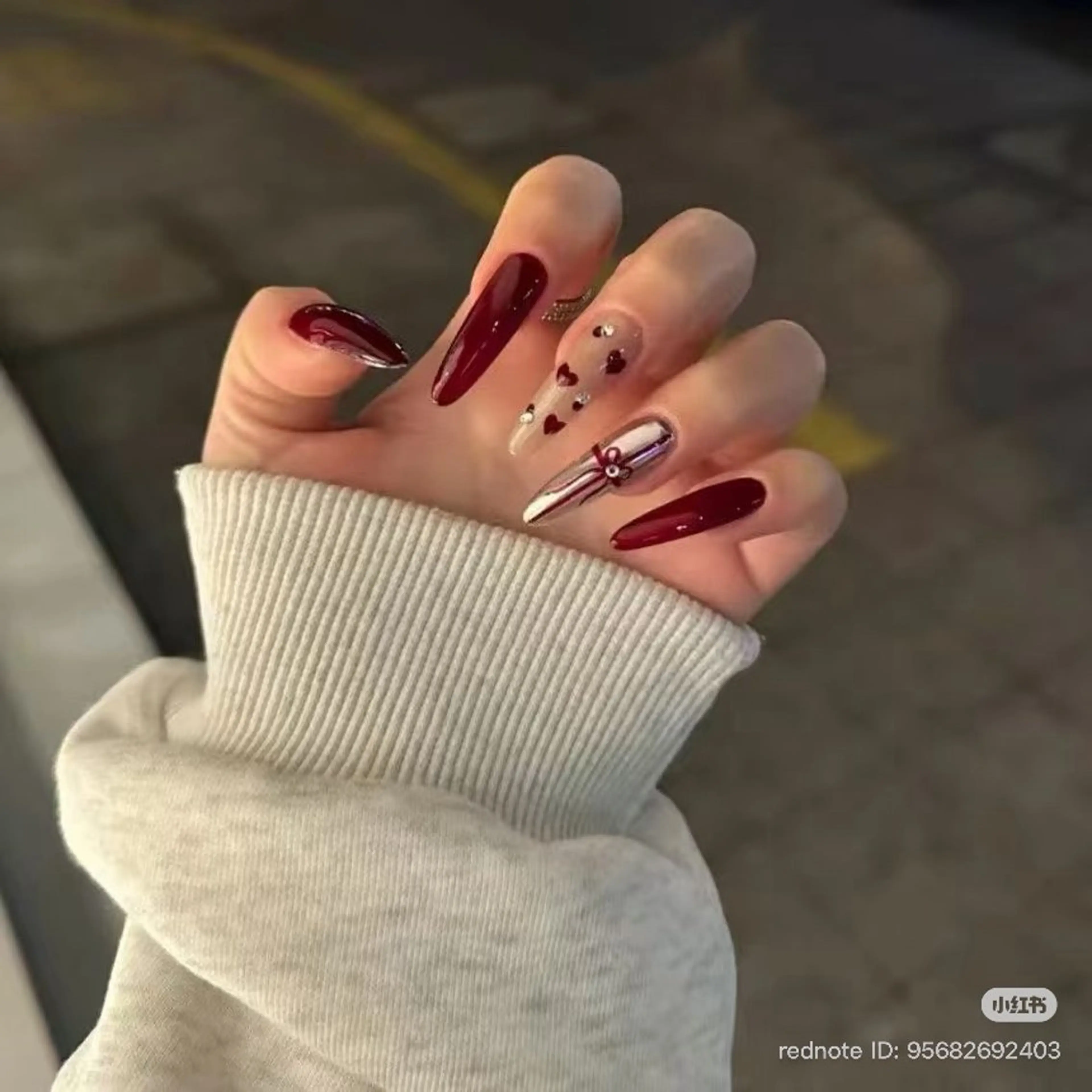 ネイル フレンチネイル キラキラネイル 韓国ネイル シンプルネイル ワンホンネイル ハンドネイル MEI Nailのネイルデザイン