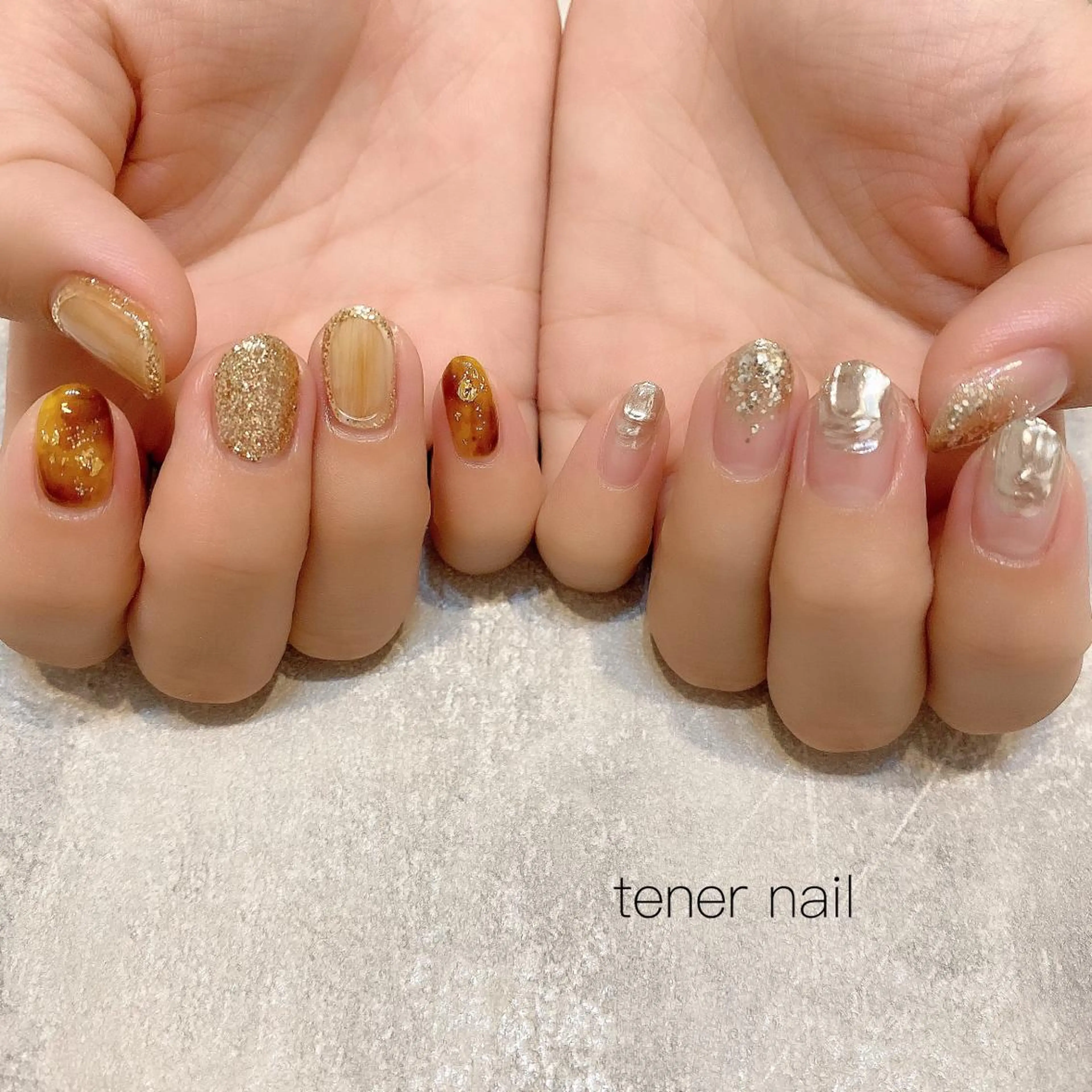 ネイル べっ甲ネイル ミラーネイル シルバー tener  nail  テネルネイル所属・テネルネイル tener nailのネイルデザイン