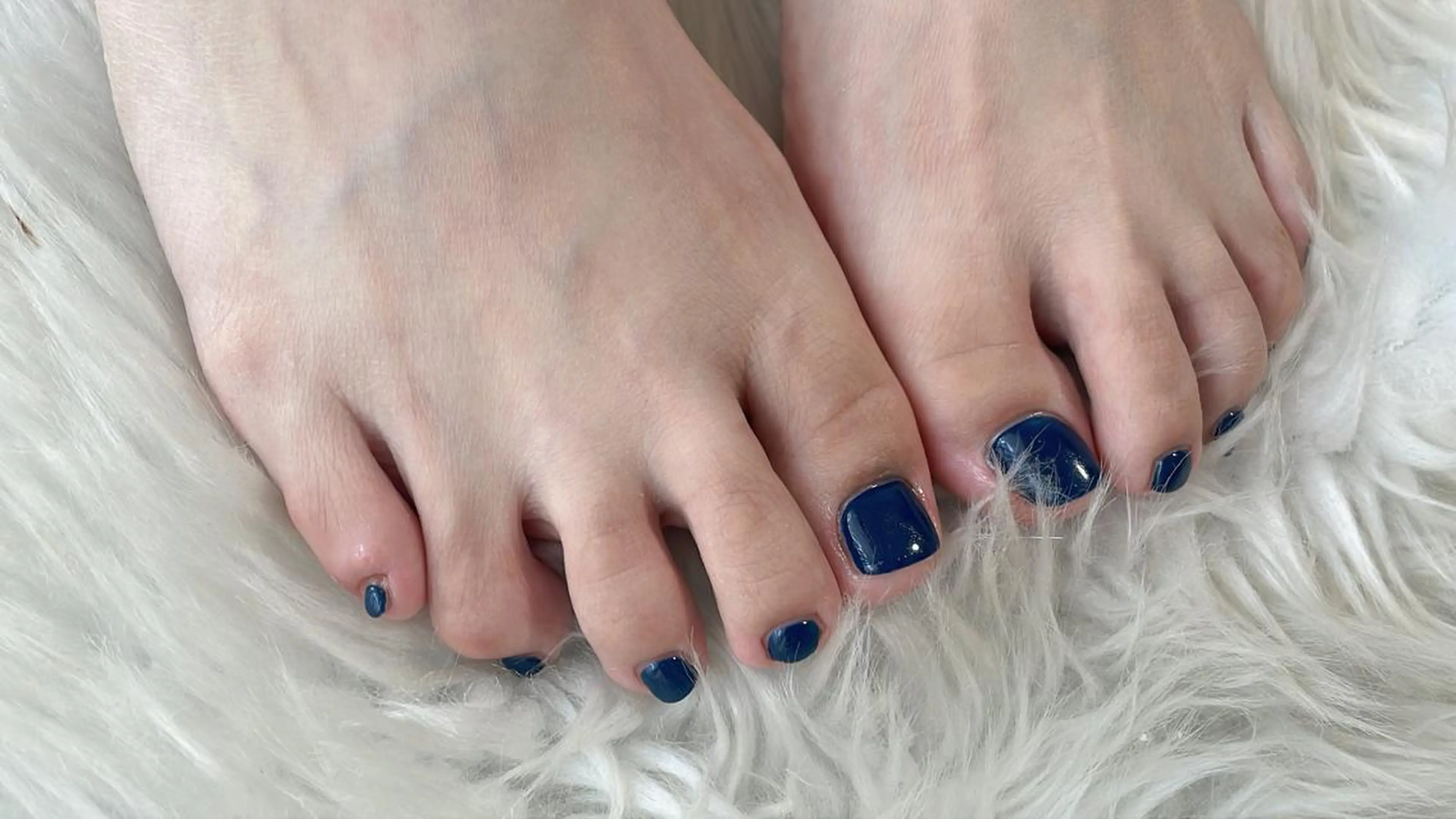 ネイル オーロラネイル フラワーネイル フットネイル フレンチネイル ジェルネイル kikinail 溝の口のネイルデザイン