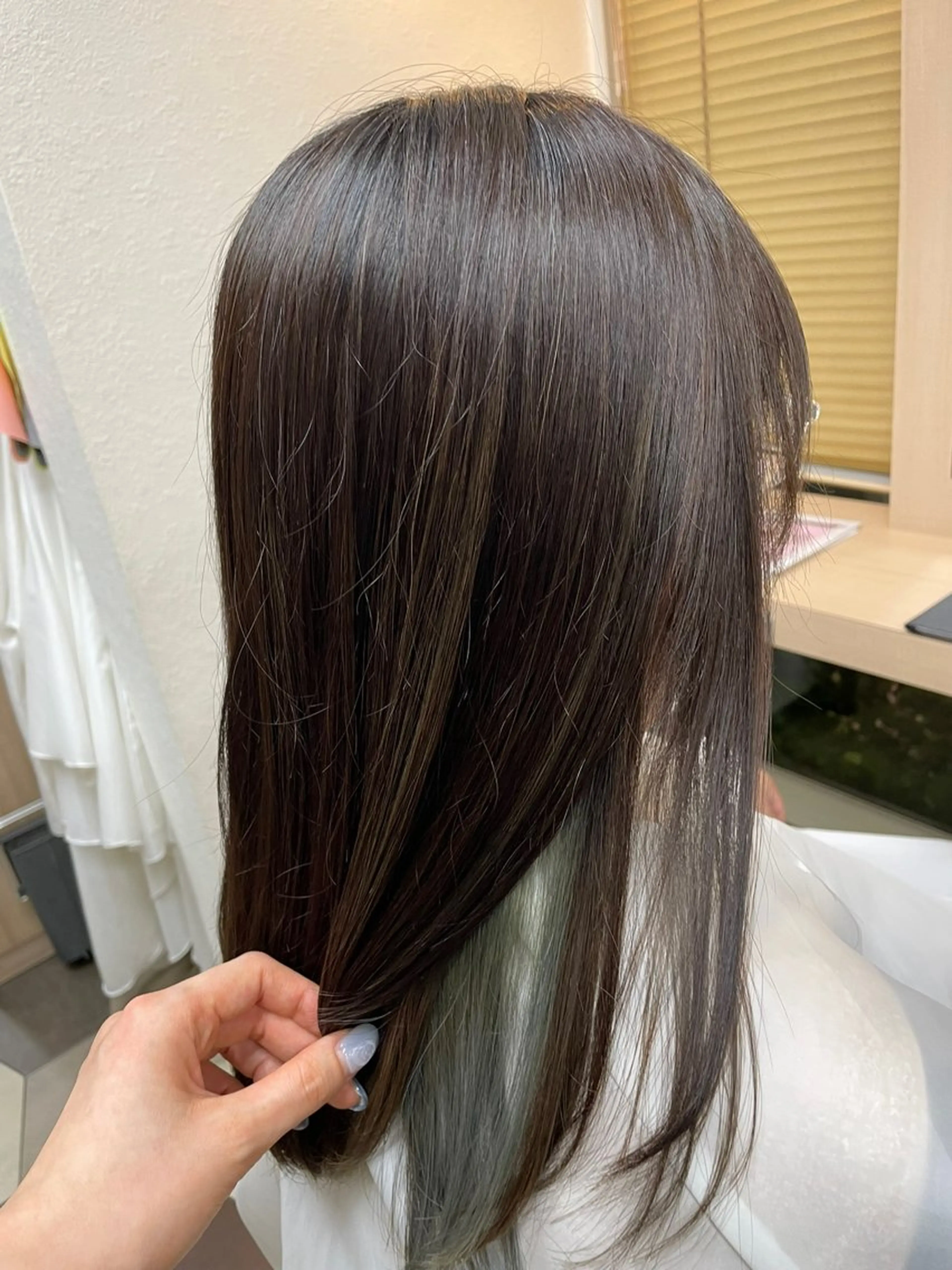 ロング カラー 【アクイール】やまだ みなのヘアスタイル