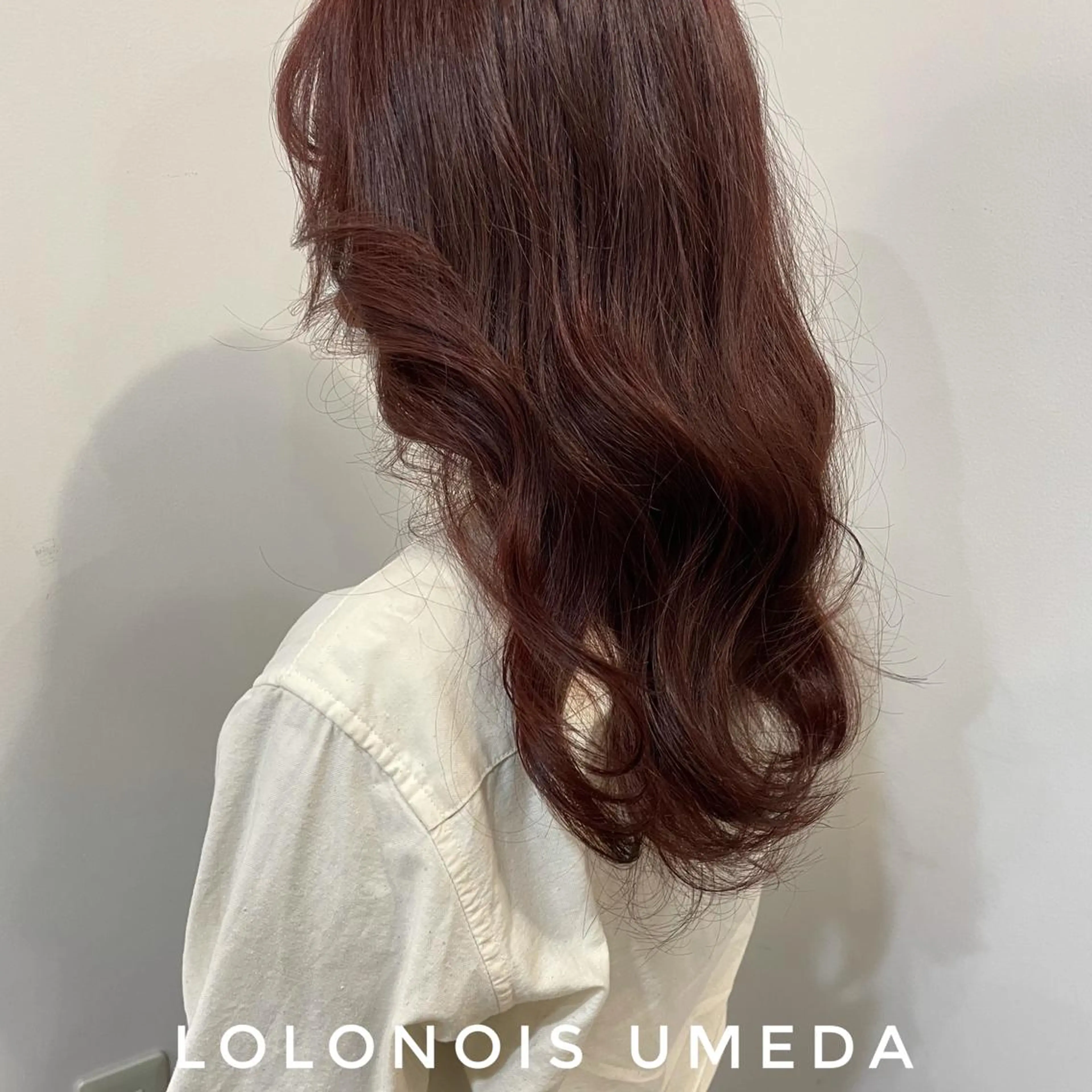 ロング カラー レッドカラー Lolonois梅田 /Okazaki:)のヘアスタイル