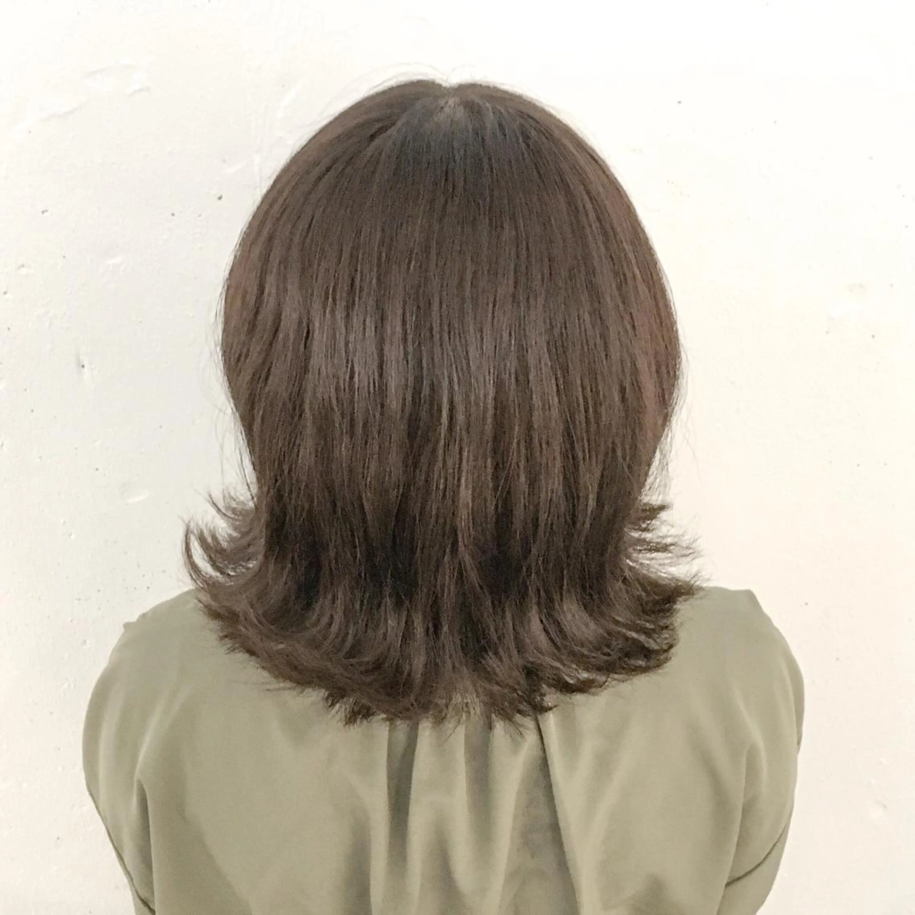 ミディアム カラー ヘアカラー トミタ アツシのヘアスタイル