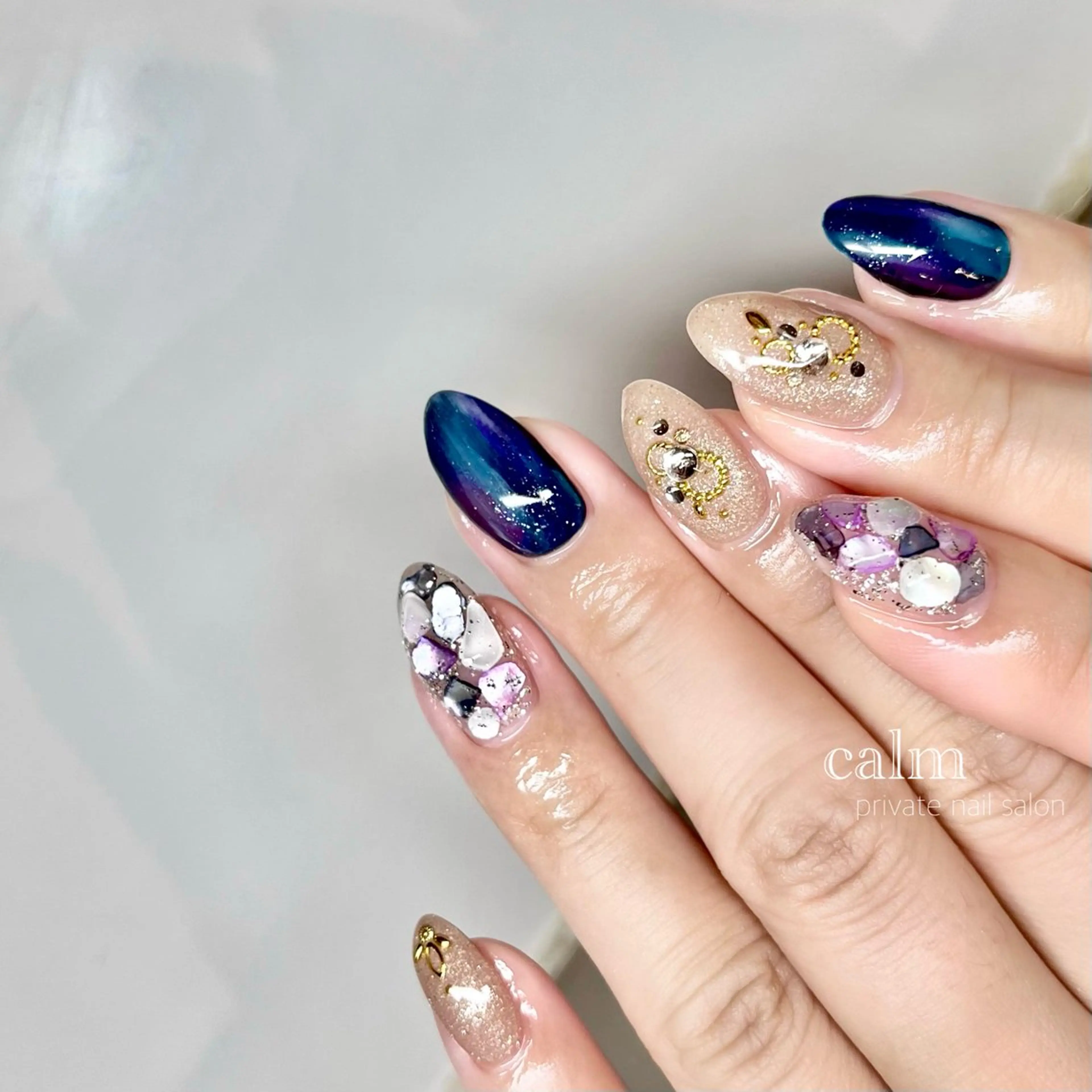 ネイル ハンドネイル calm 〔ｶｰﾑ〕のネイルデザイン