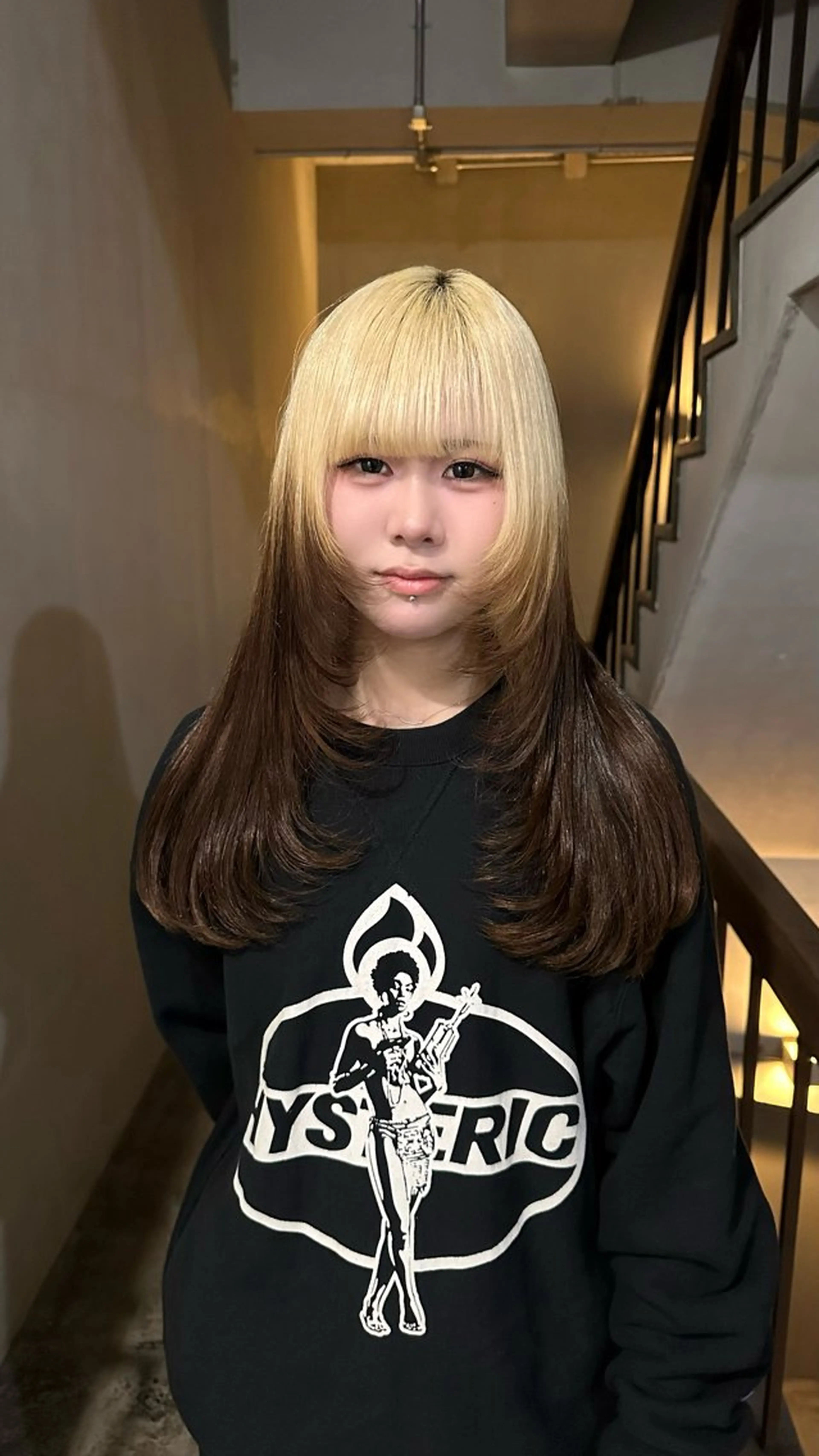 ロング レイヤーカット NAP ナップのヘアスタイル