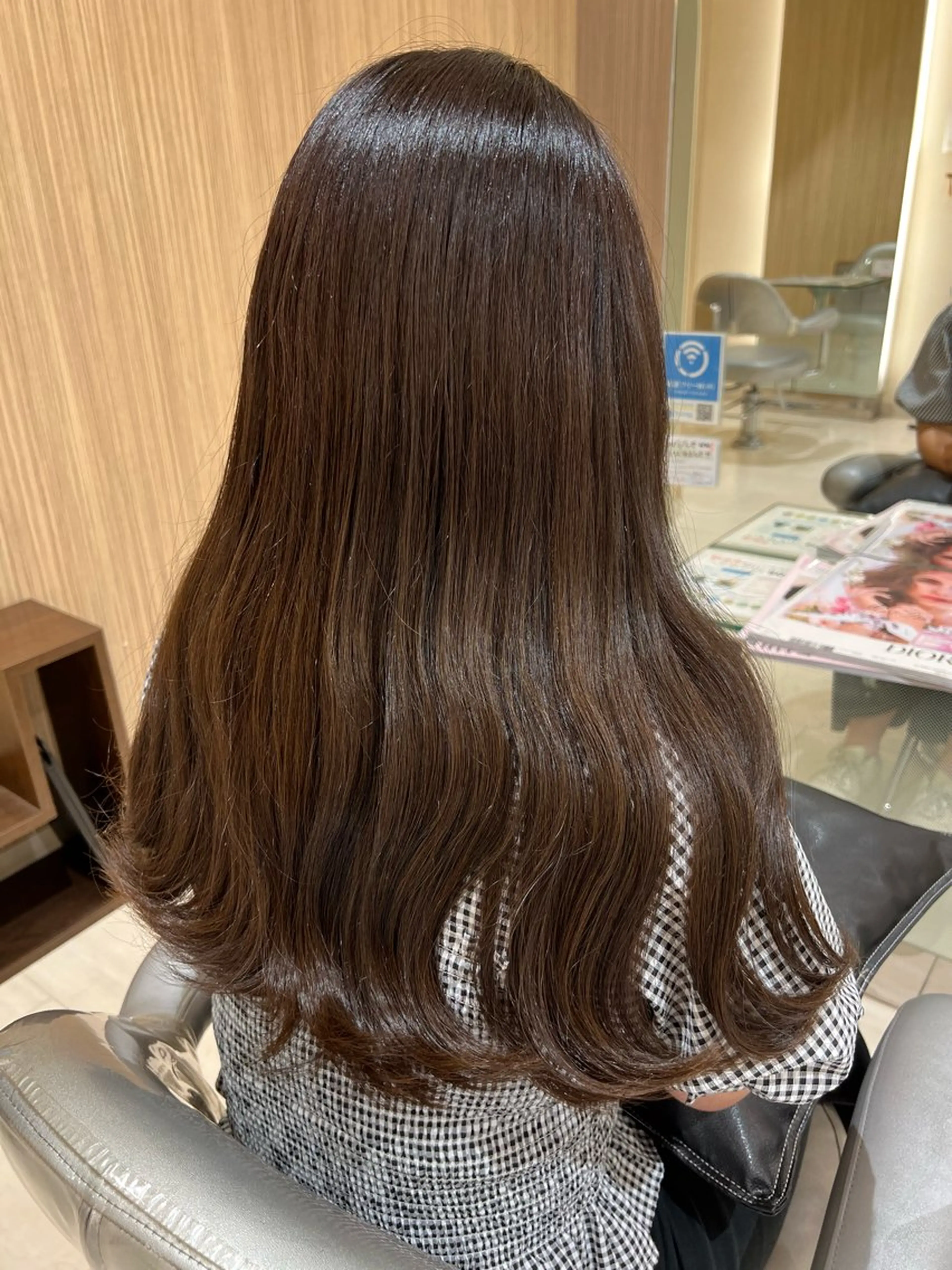 カラー 久永 菫のヘアスタイル