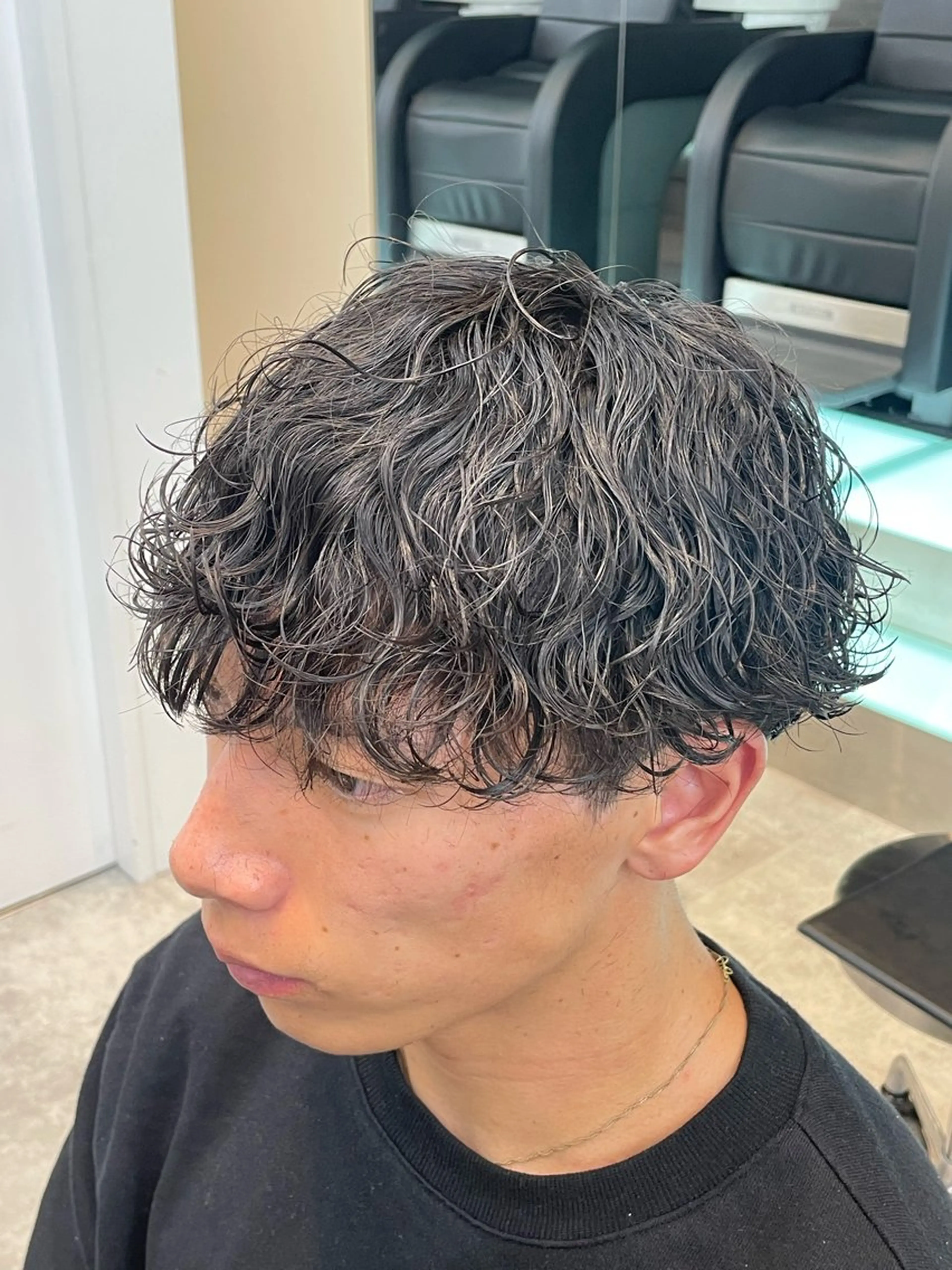 ショート パーマ メンズ メンズパーマ 波巻きパーマ メンズ特化型美容師 sakuraのヘアスタイル