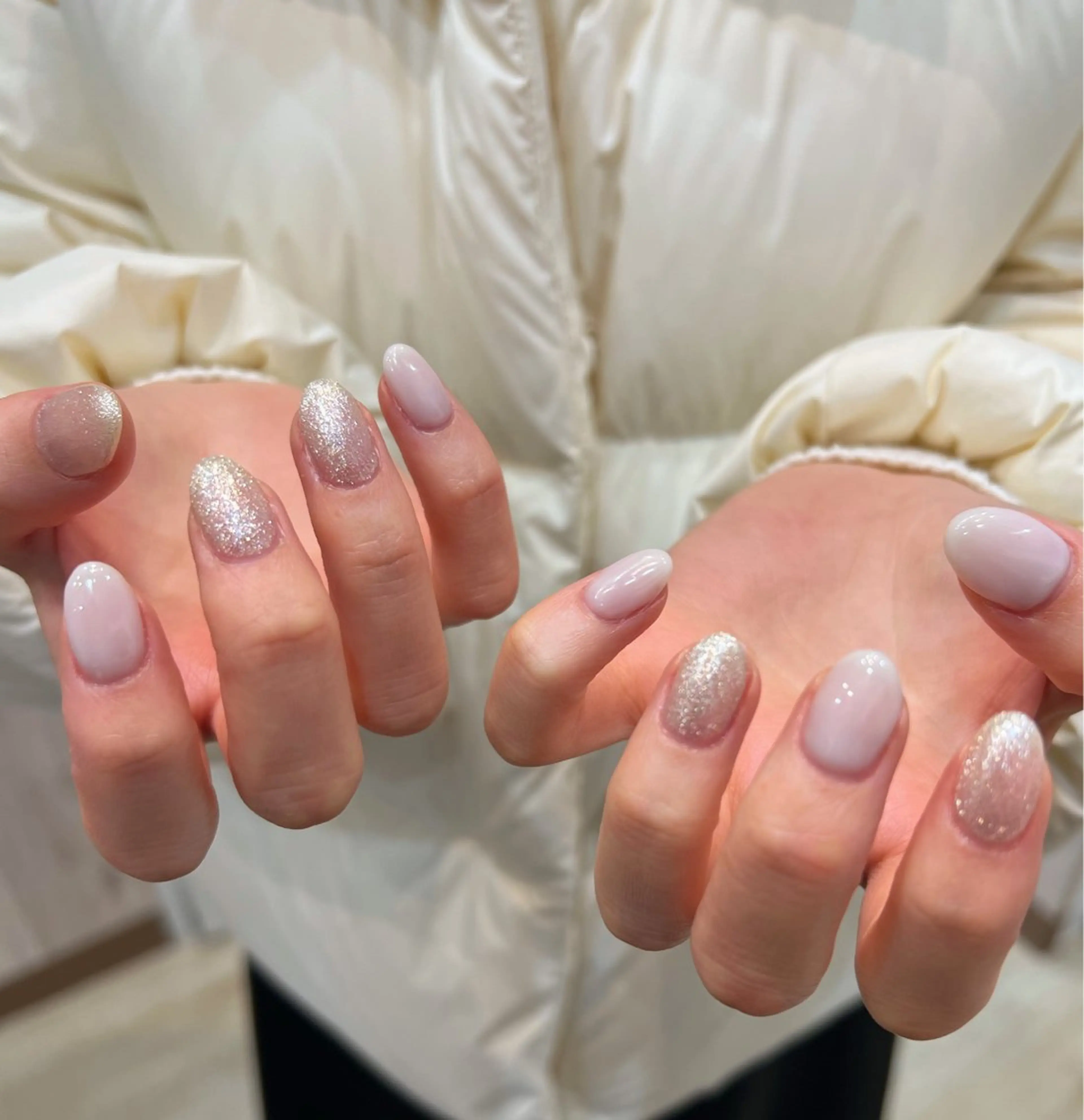 ネイル キラキラネイル ハンドネイル ヘアメイクネイリスト 💄💅hidemiのヘアスタイル