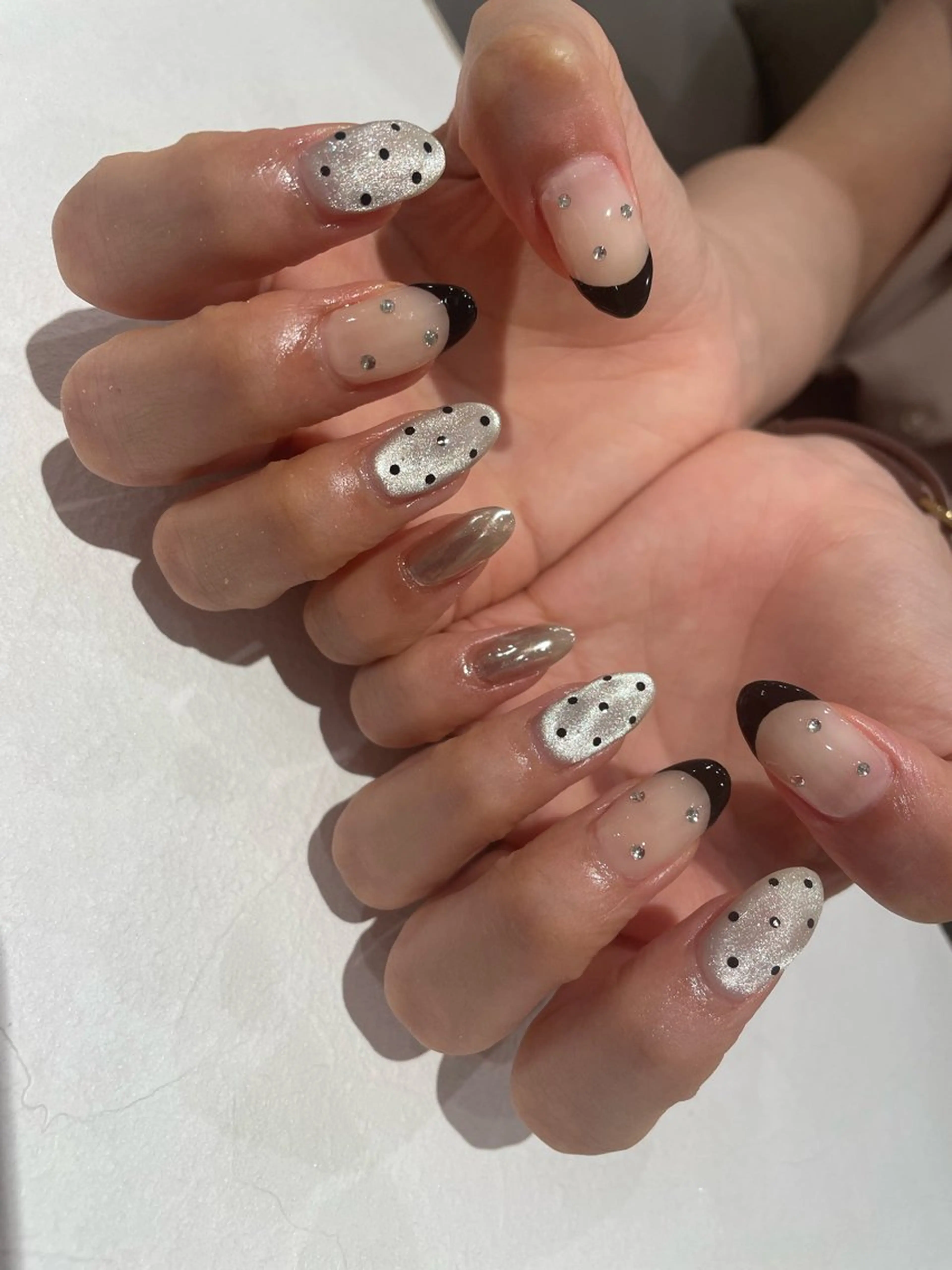 ミディアム ハンドネイル mallee nailのネイルデザイン