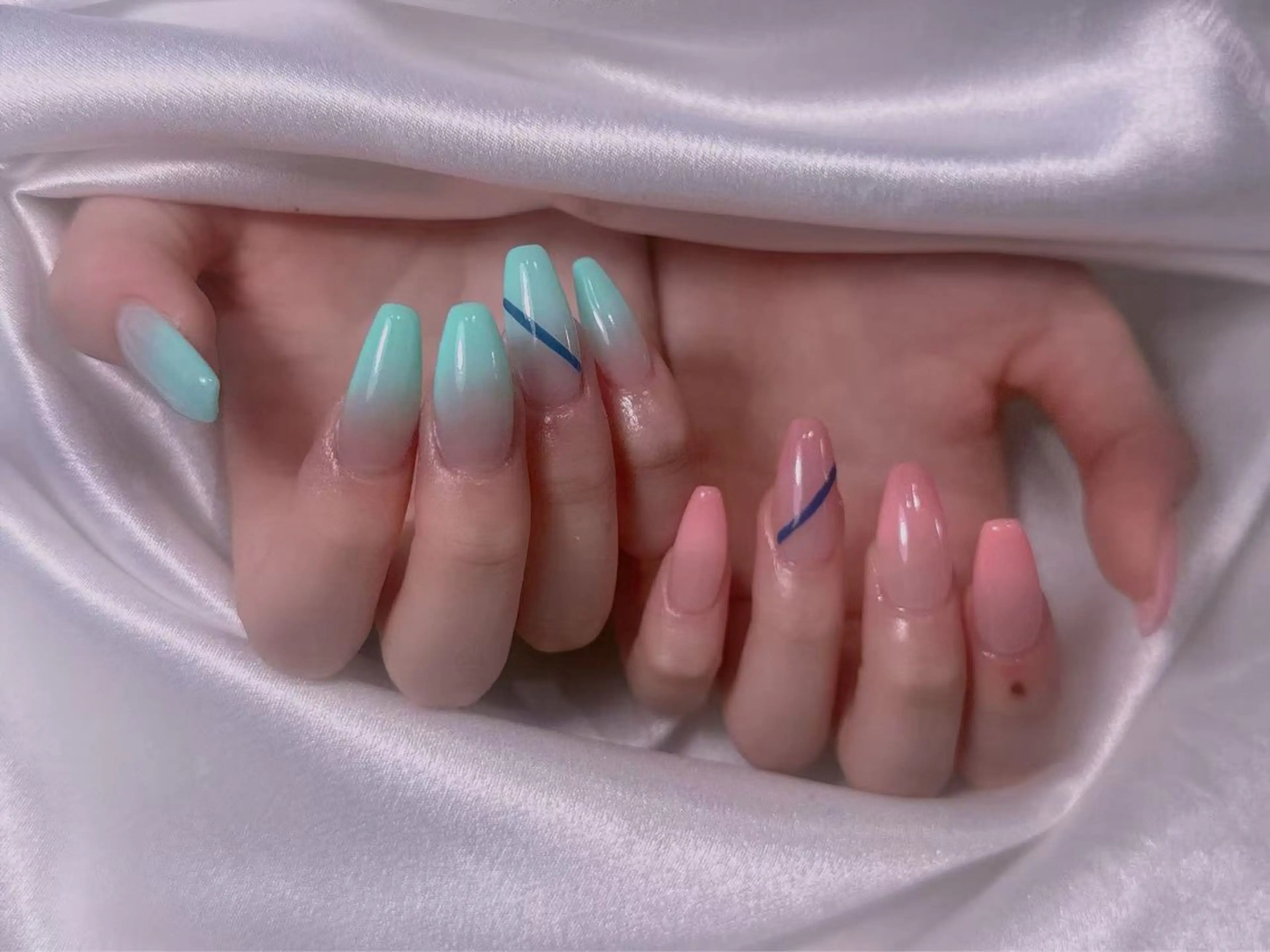 ネイル M2ネイルサロン【長さ出し&フィルイン導入店】所属・長さ出し専門店 RIRIのネイルデザイン