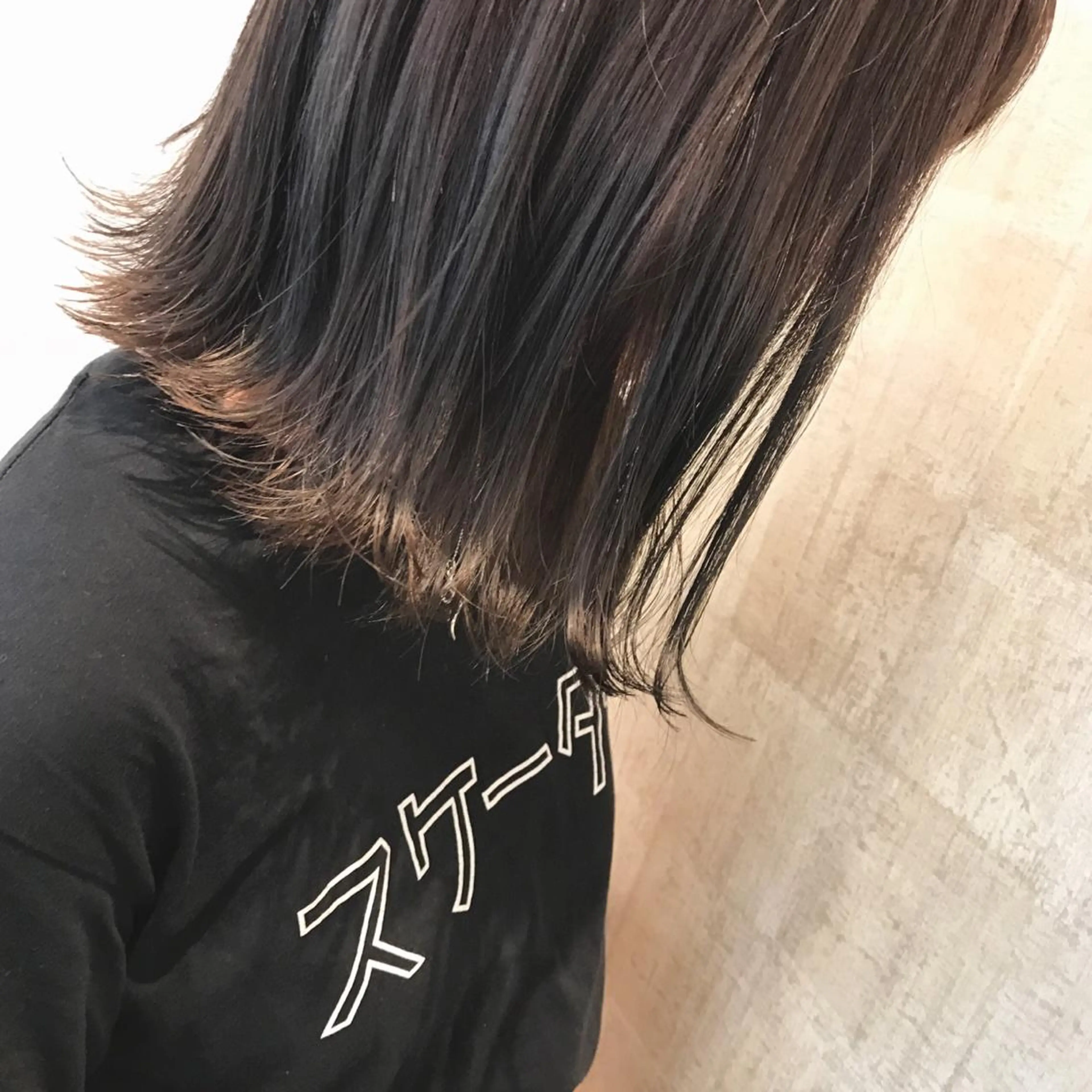 ミディアム カラー 切りっぱなしボブ グレージュ ボブ HARUNA🤍 大人ショートヘアのヘアスタイル