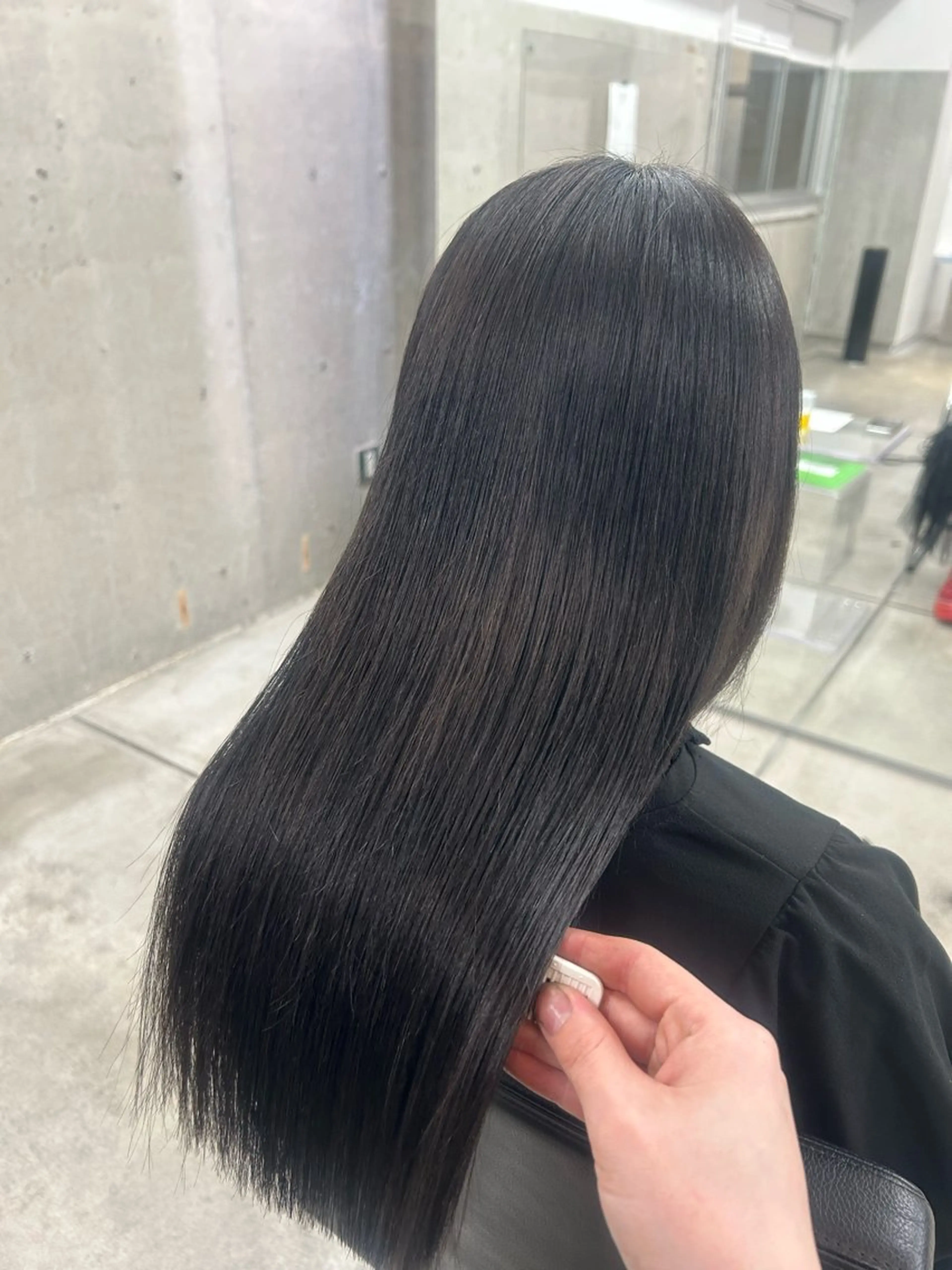 ロング カラー 北浦 雅のヘアスタイル