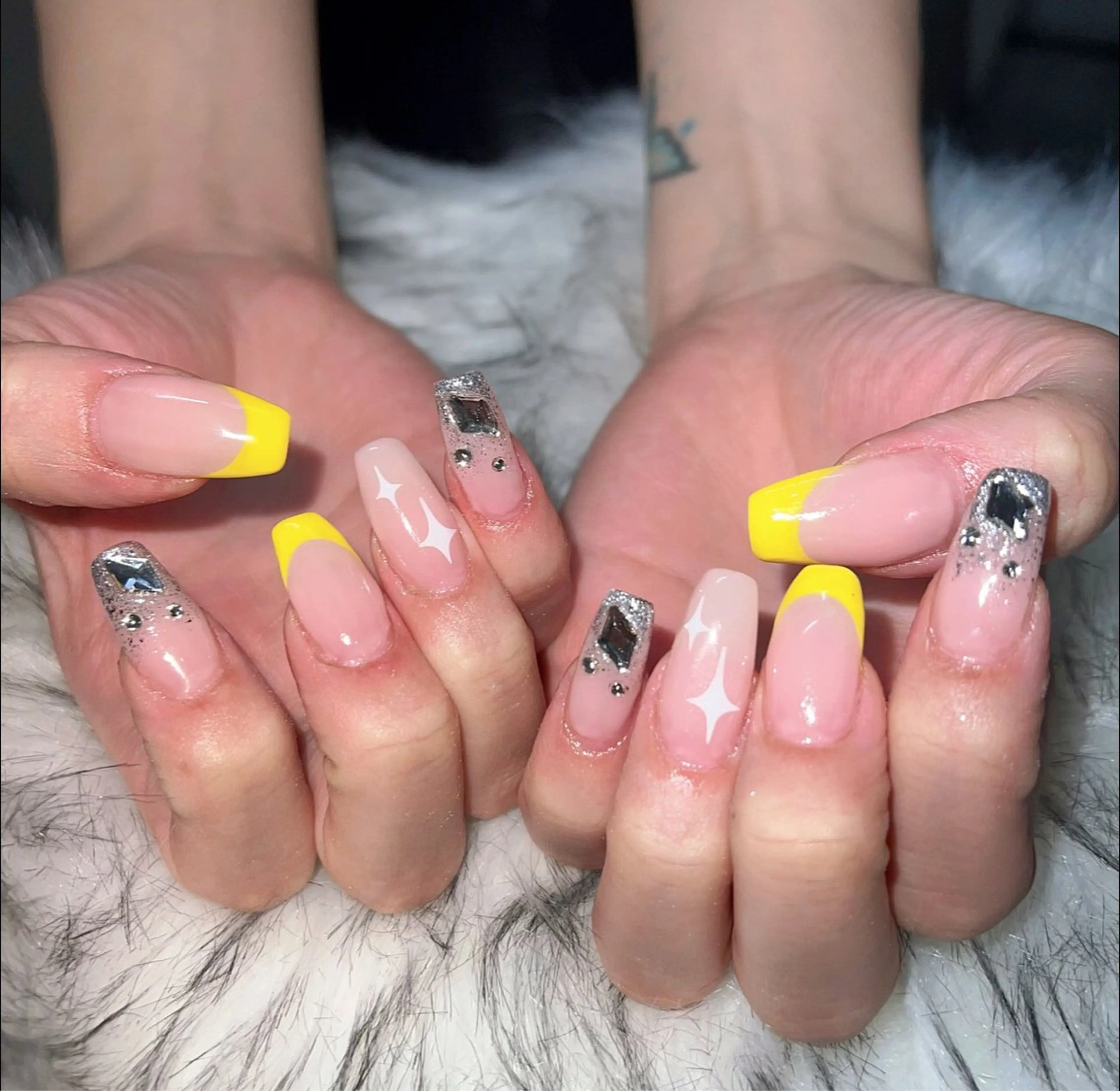 ロング ハンドネイル mao .のネイルデザイン