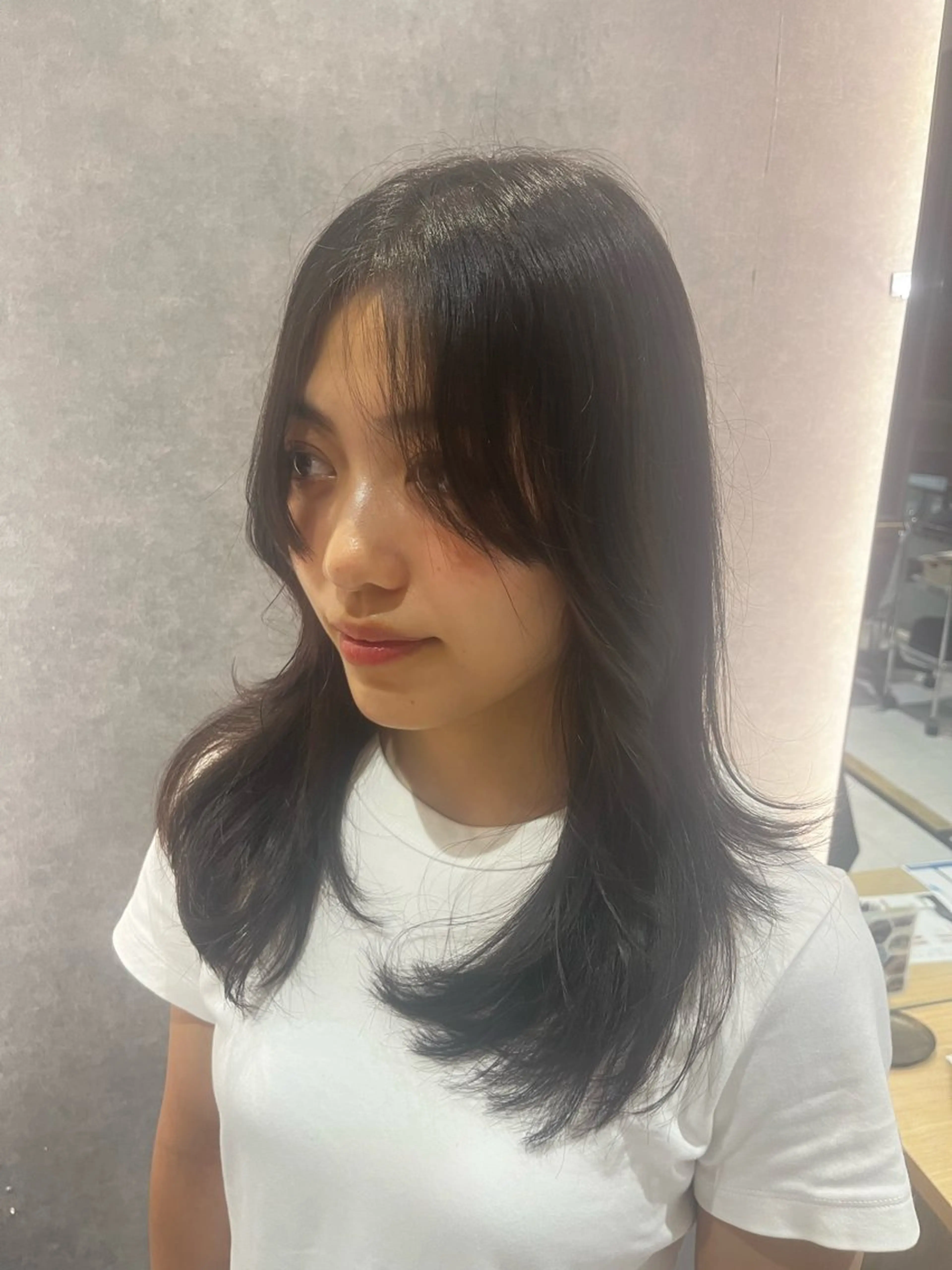 セミロング レイヤーカット 🎀miki 🎀のヘアスタイル