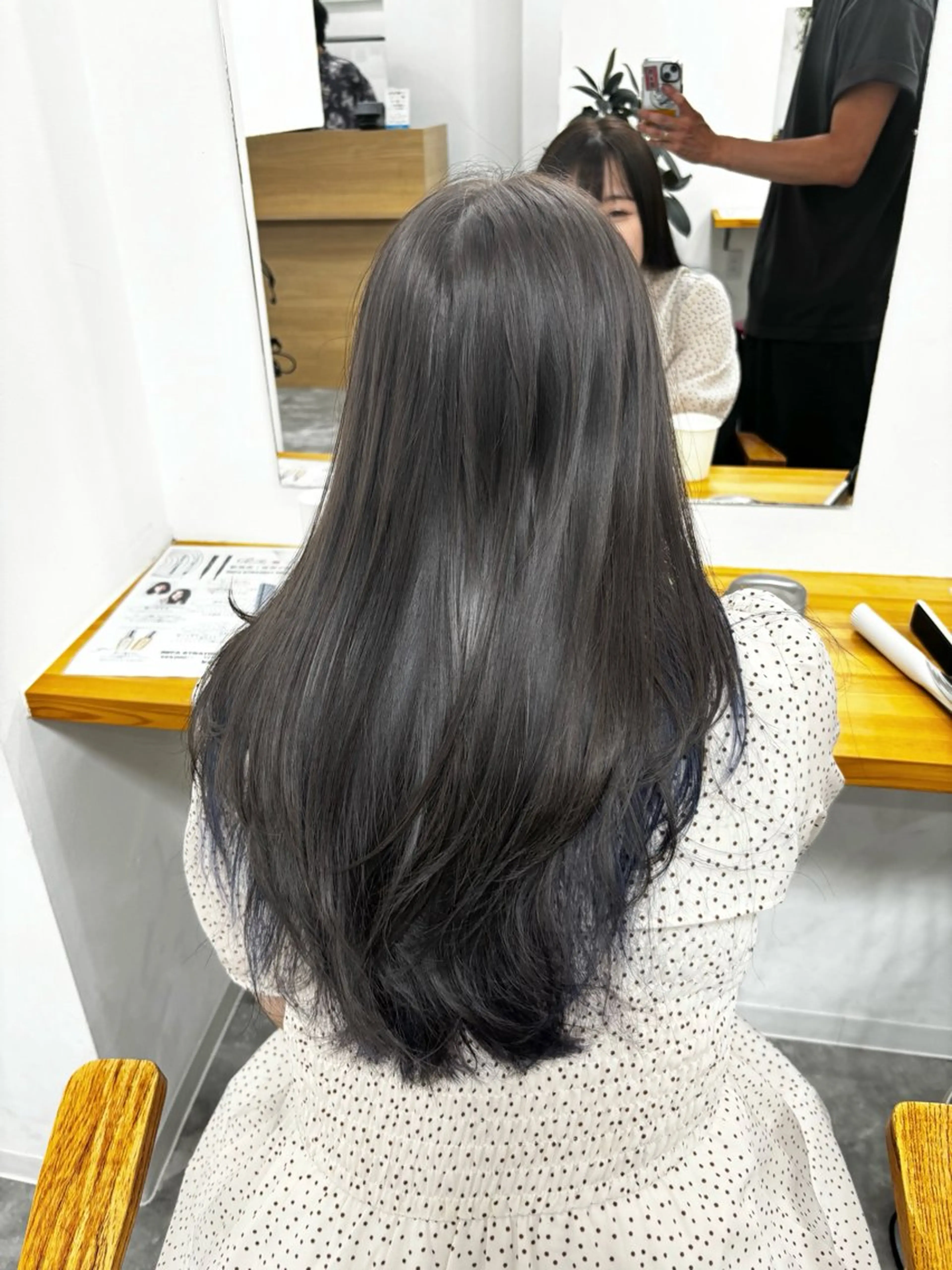 セミロング カラー カット ヘアカラー 縮毛矯正 トリートメント hoNua. 栄/透明感カラーのヘアスタイル
