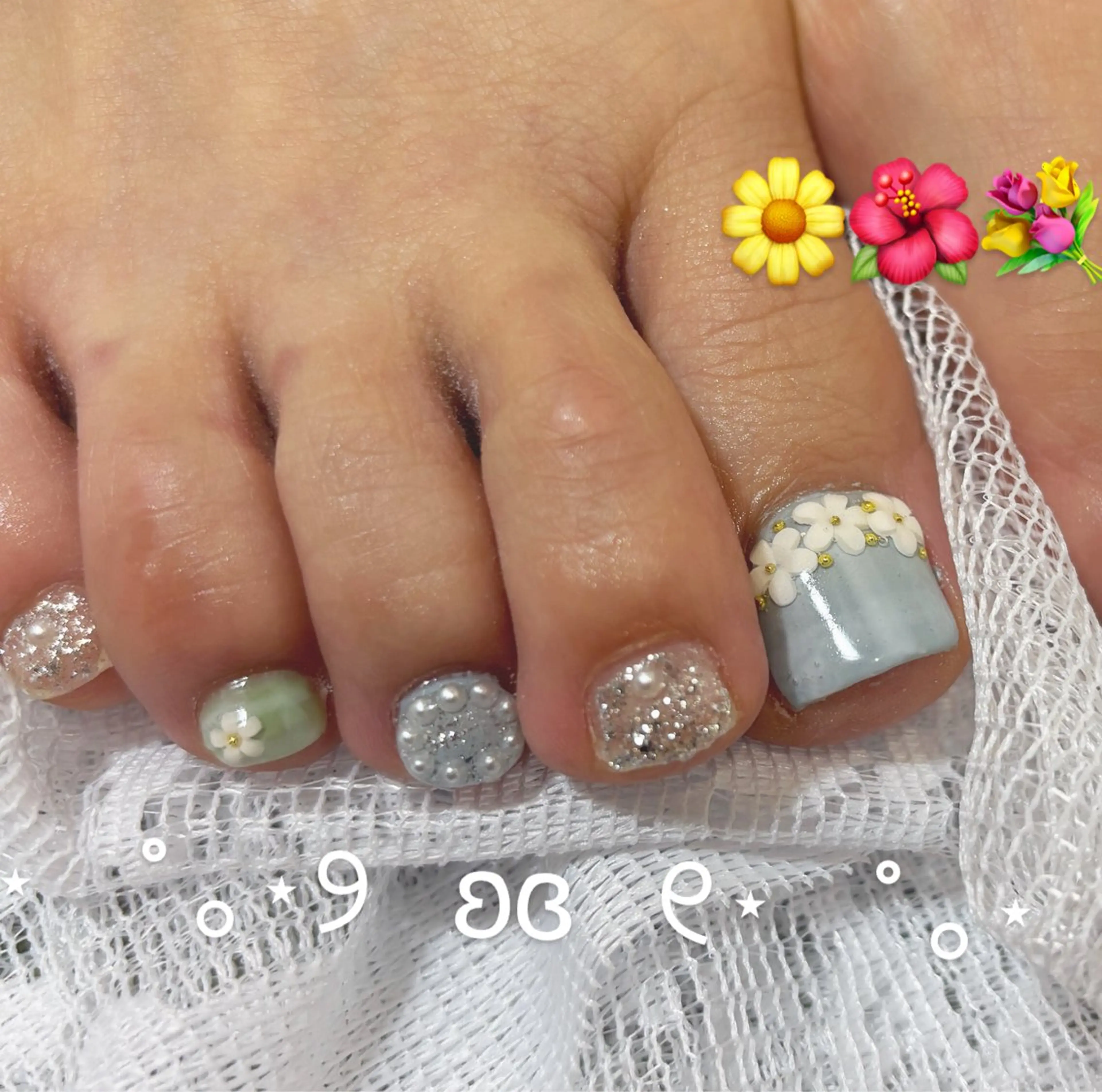 ネイル ハンドネイル フットネイル 栗田 ゆう子のネイルデザイン