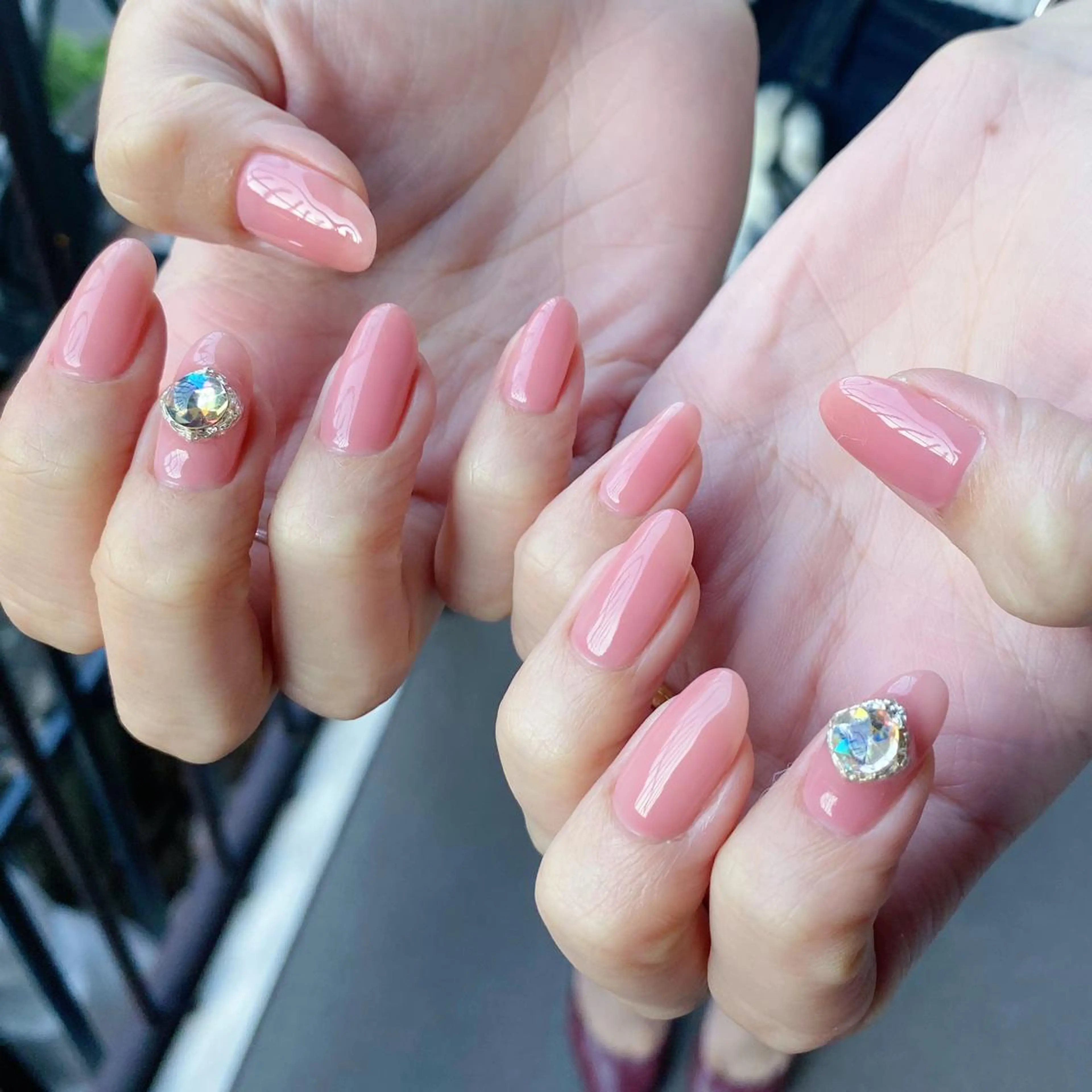 ネイル アートネイル オーロラネイル 韓国ネイル ニュアンスネイル ワンカラーネイル To Me Nail所属・🩵 mei🩵のネイルデザイン