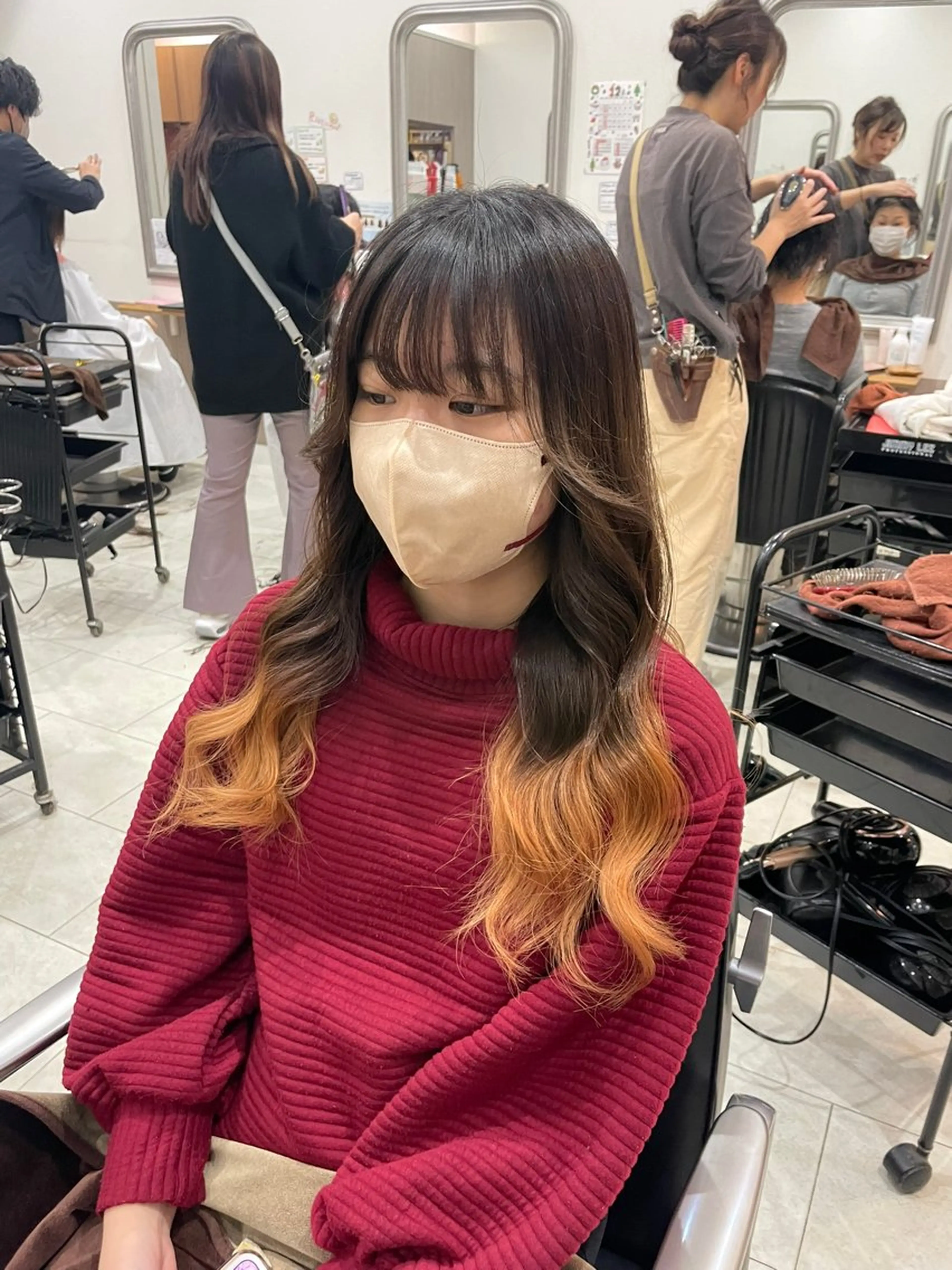 ロング カラー ブリーチ オレンジ ヘアカラー トリートメント SINCE【シンス】所属・Hika.ハイトーン 髪質改善🩵ᩚ🫧のヘアスタイル