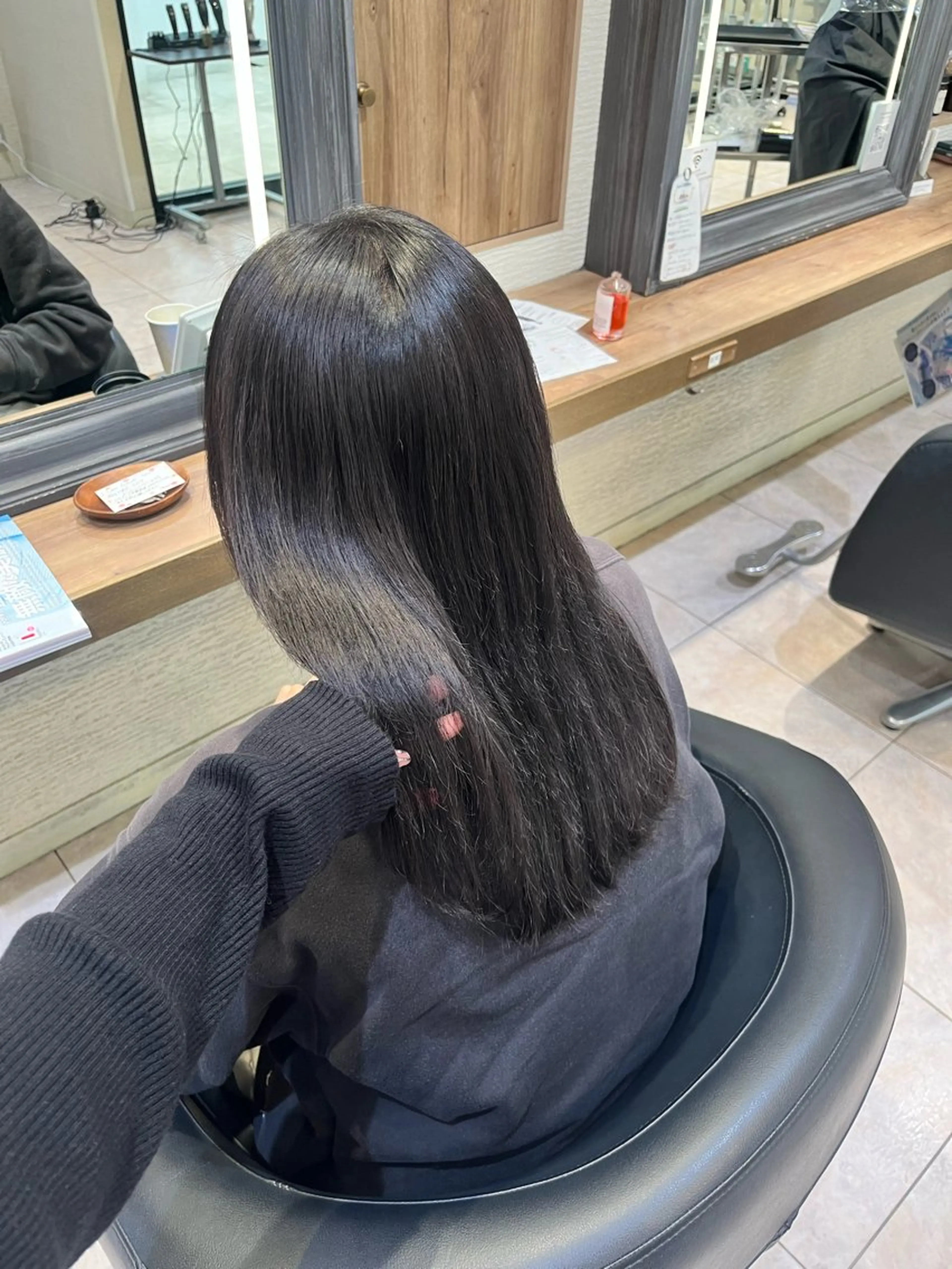 ロング ヘアカラー トリートメント ハイトーン／アレンジ 🩵NANAMIのヘアスタイル