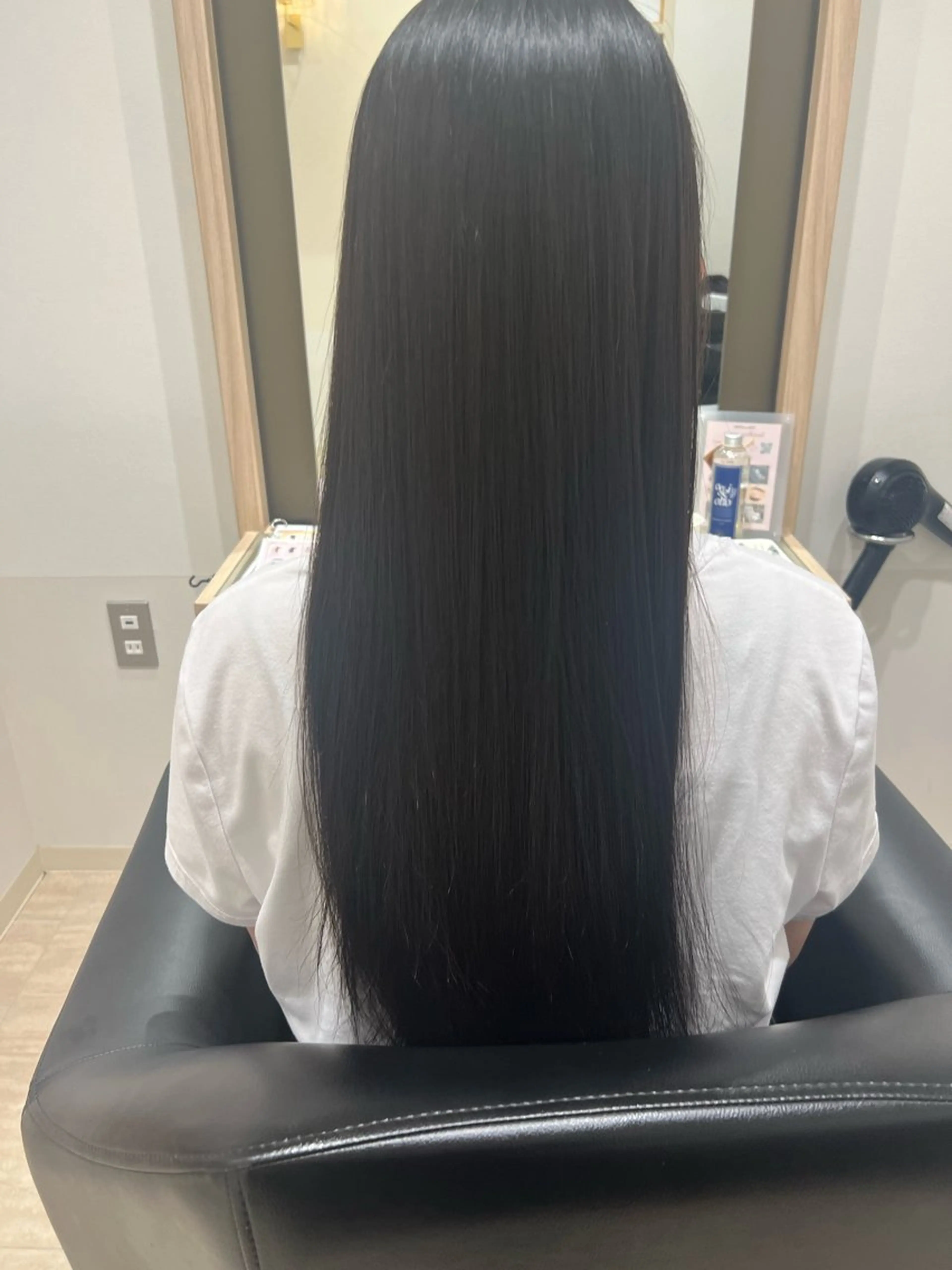 ロング 縮毛矯正 トリートメント livLim所属・祖師ヶ谷大蔵艶髪職人 イシイのヘアスタイル