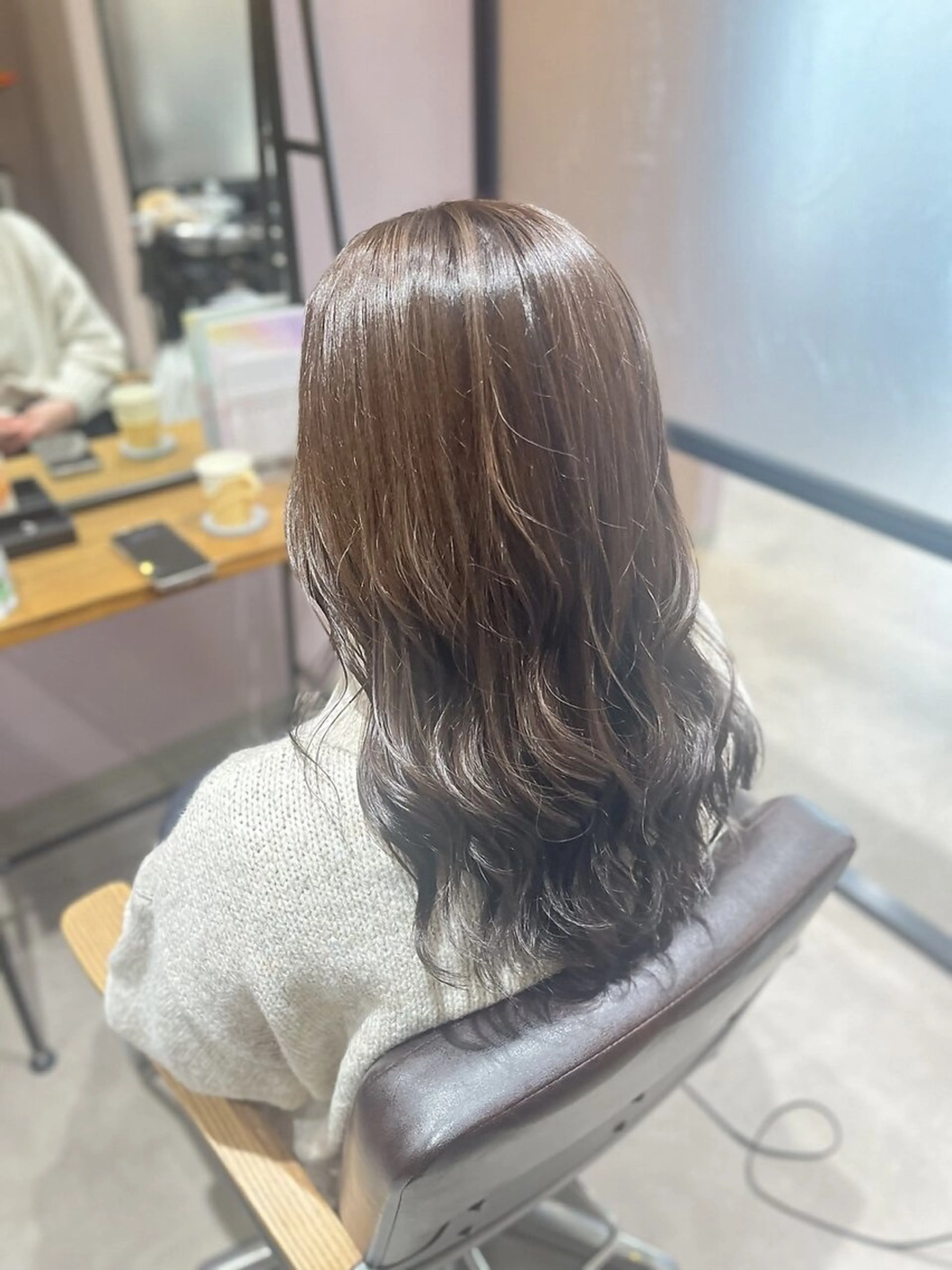 カラー 西原 愛紗のヘアスタイル