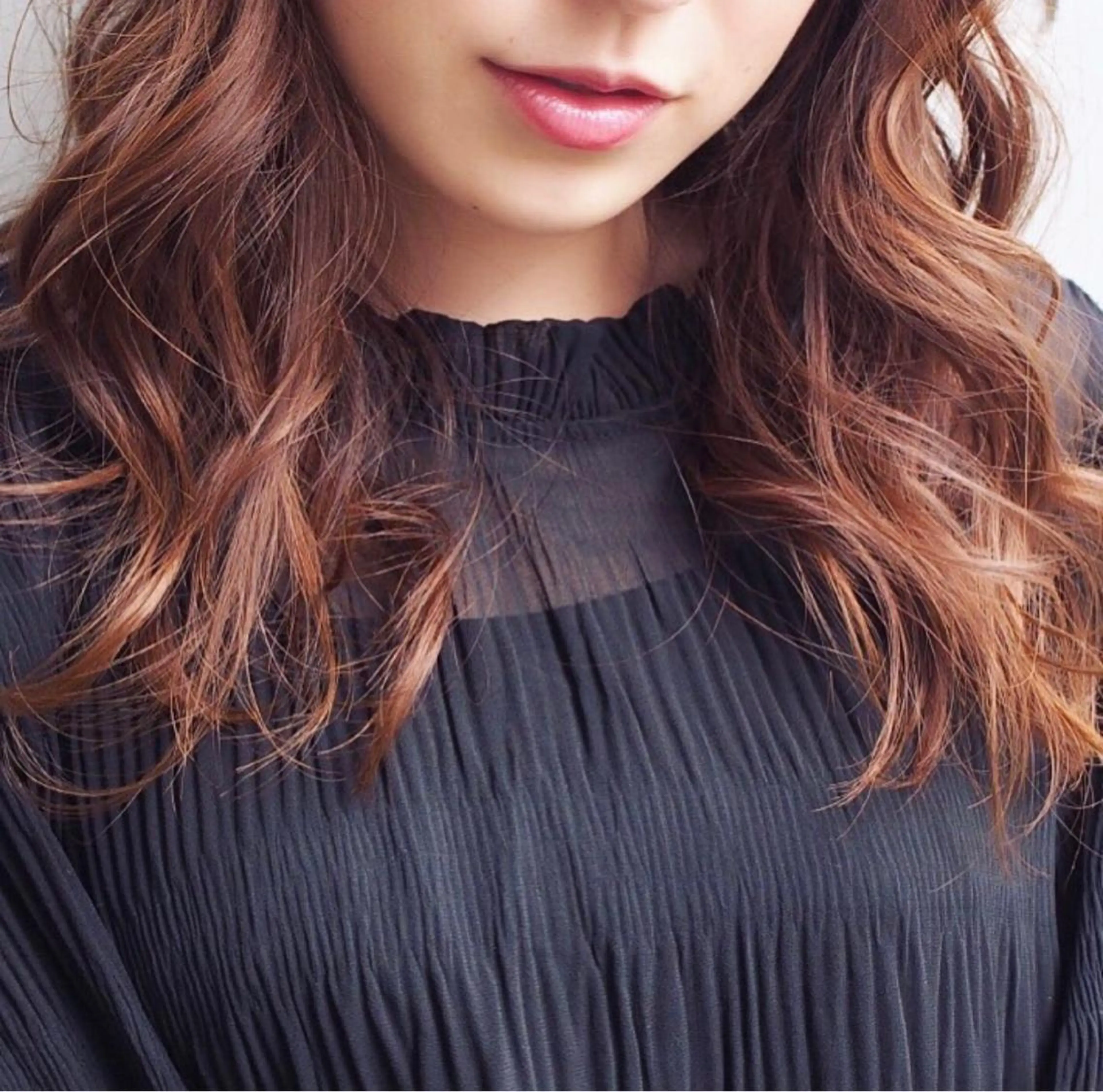 セミロング カラー ブラウンカラー ハイライトカラー ナチュラルブラウン 外国人風カラー ハイライト 二宮 早智子のヘアスタイル