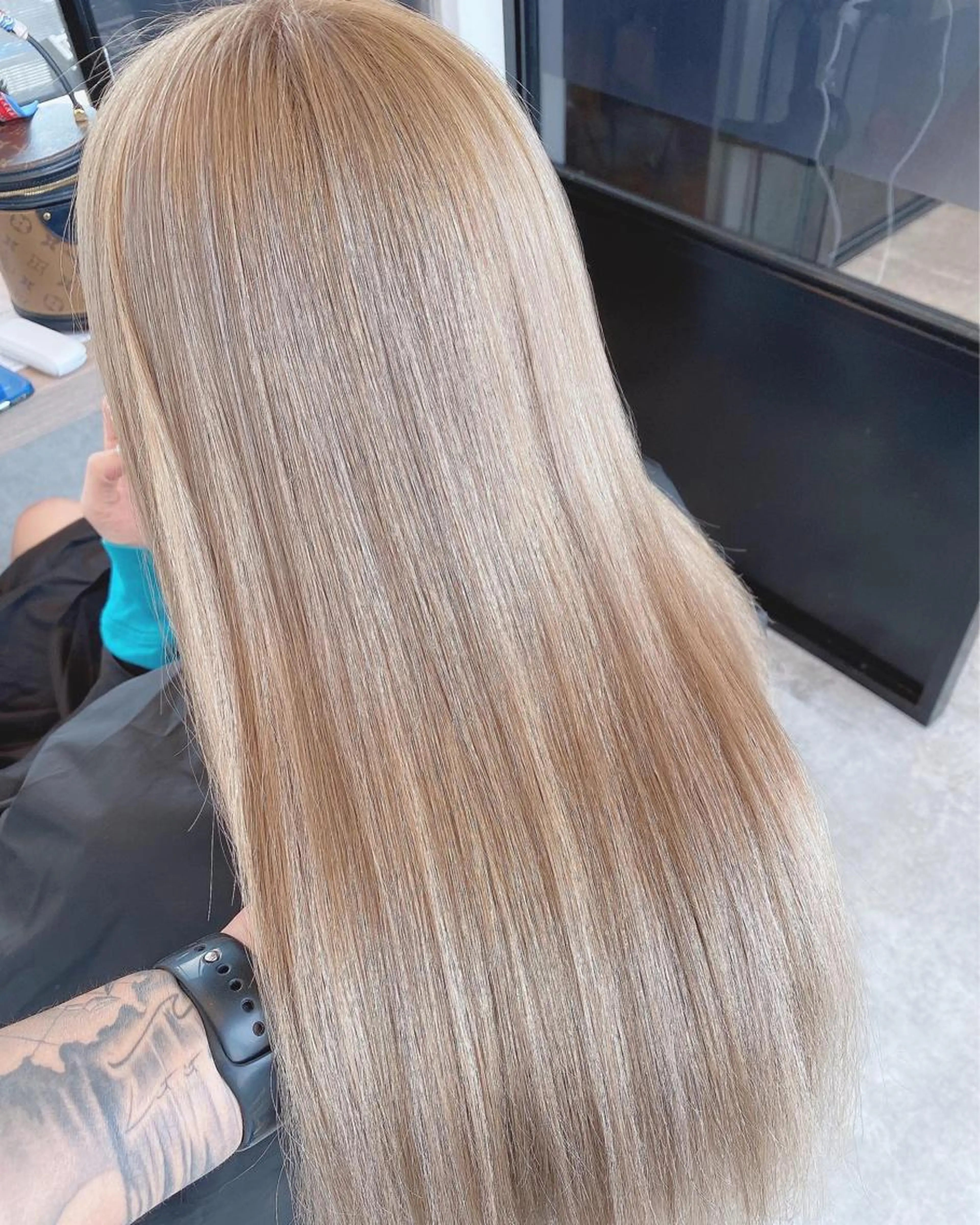 ダブルカラー　【ケアブリーチ使用】の写真