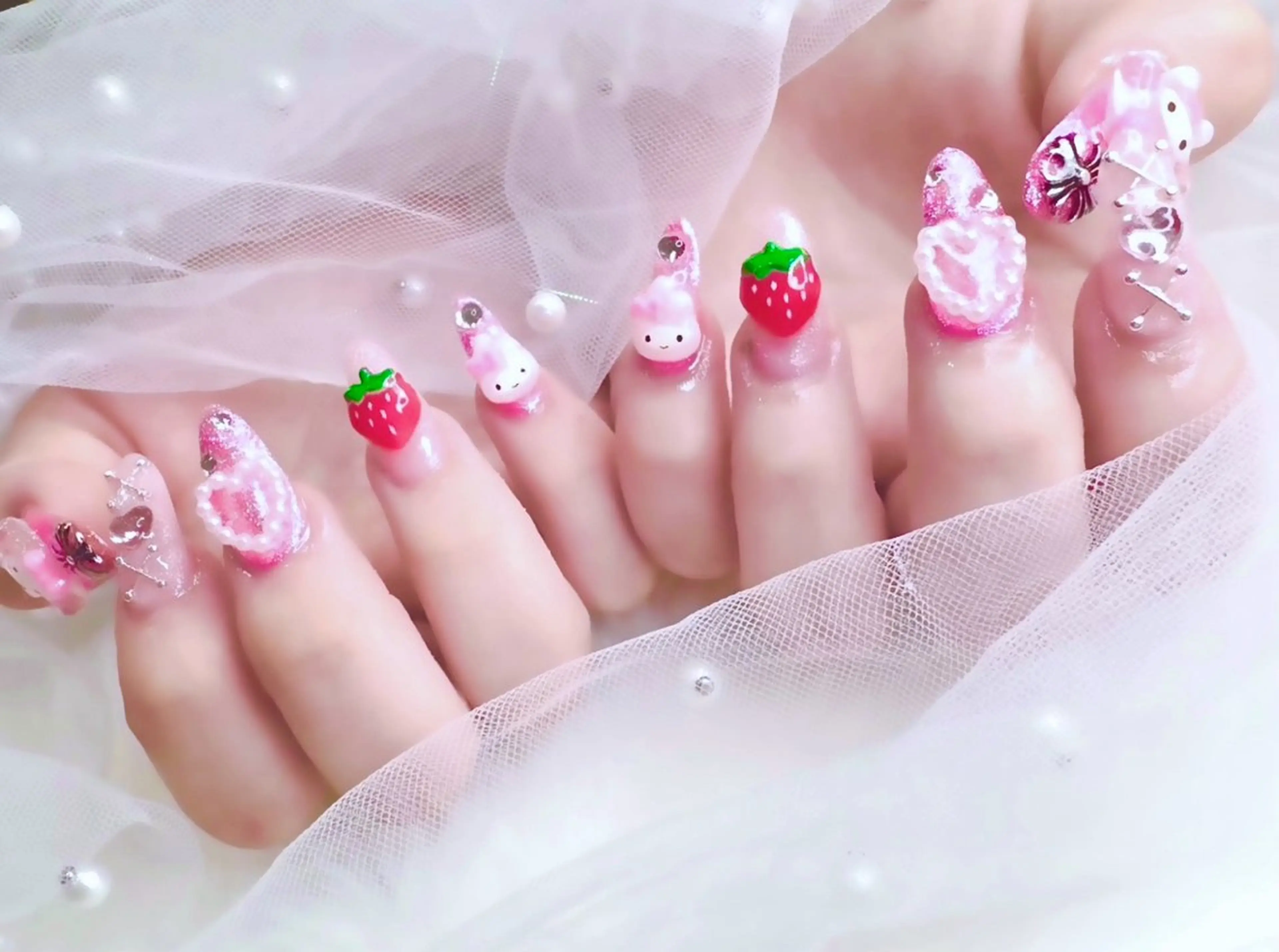 ネイル ハンドネイル 小方 サトミのネイルデザイン