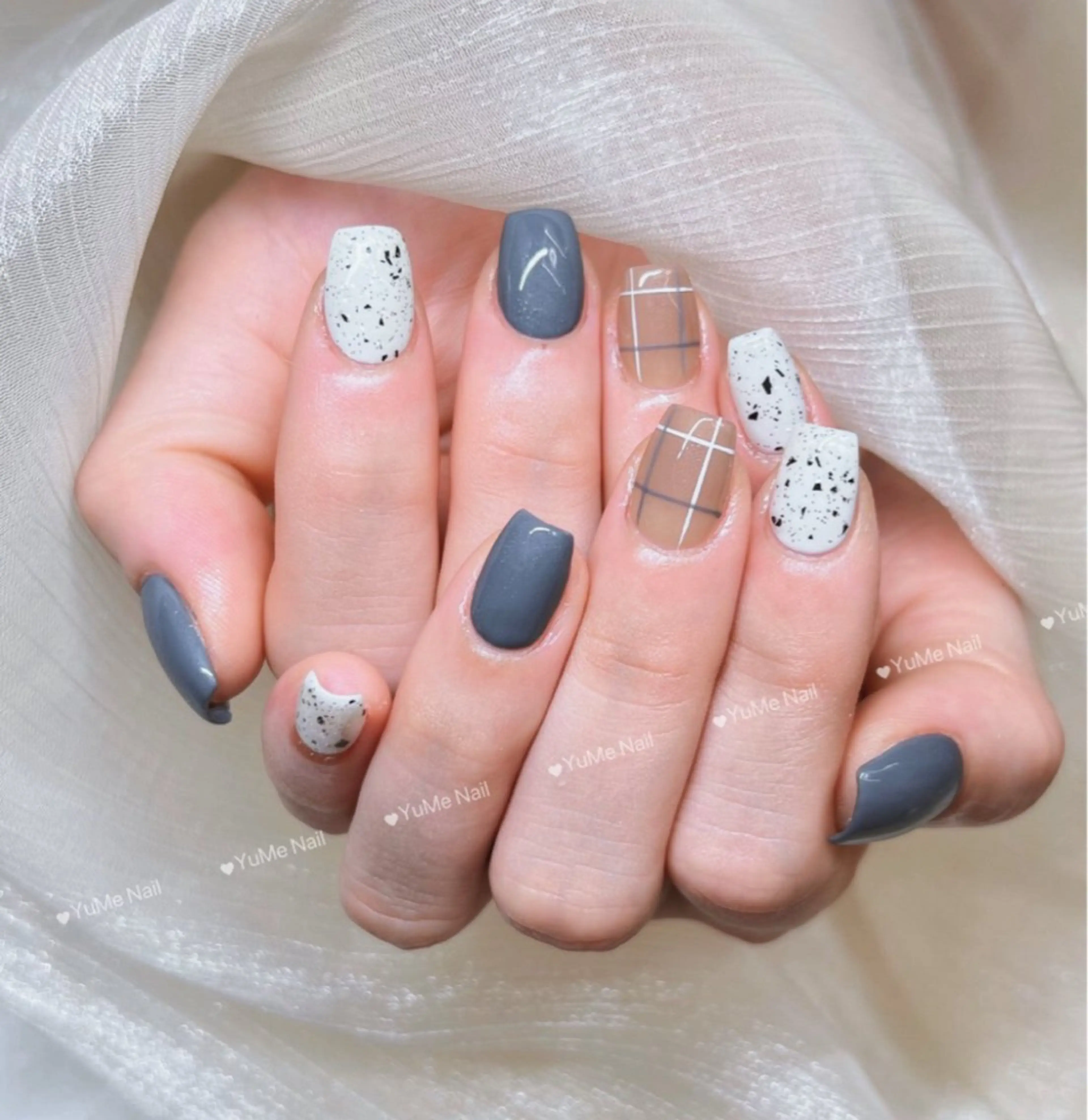 ミディアム YUME NailBeautyのネイルデザイン