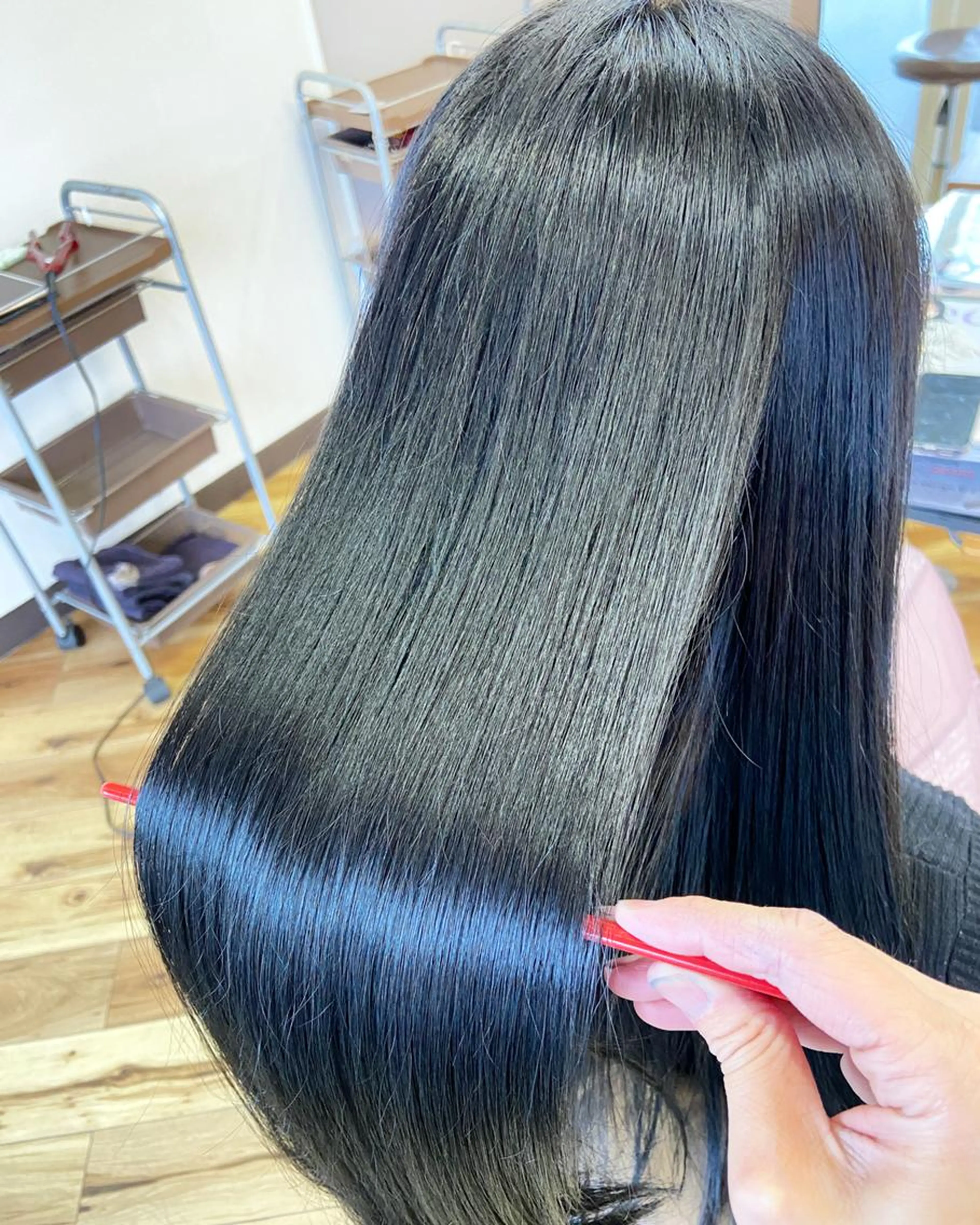 🌸【クセ・うねり解消✨】カット＋髪質改善縮毛矯正＋2step集中ケア💆‍♀️の写真