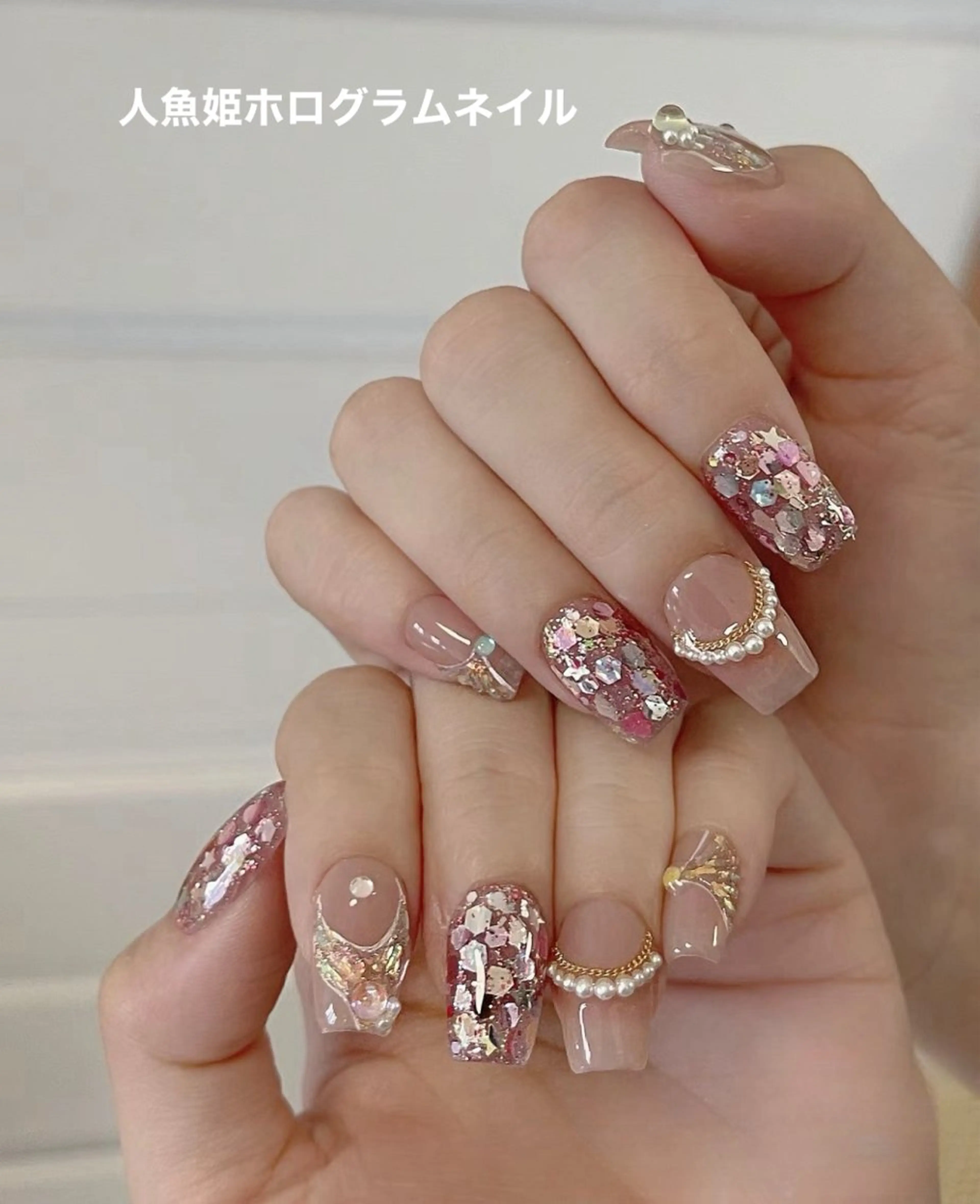 ネイル ホログラムネイル ハンドネイル BETTER ME ネイルサロン池田公園のネイルデザイン