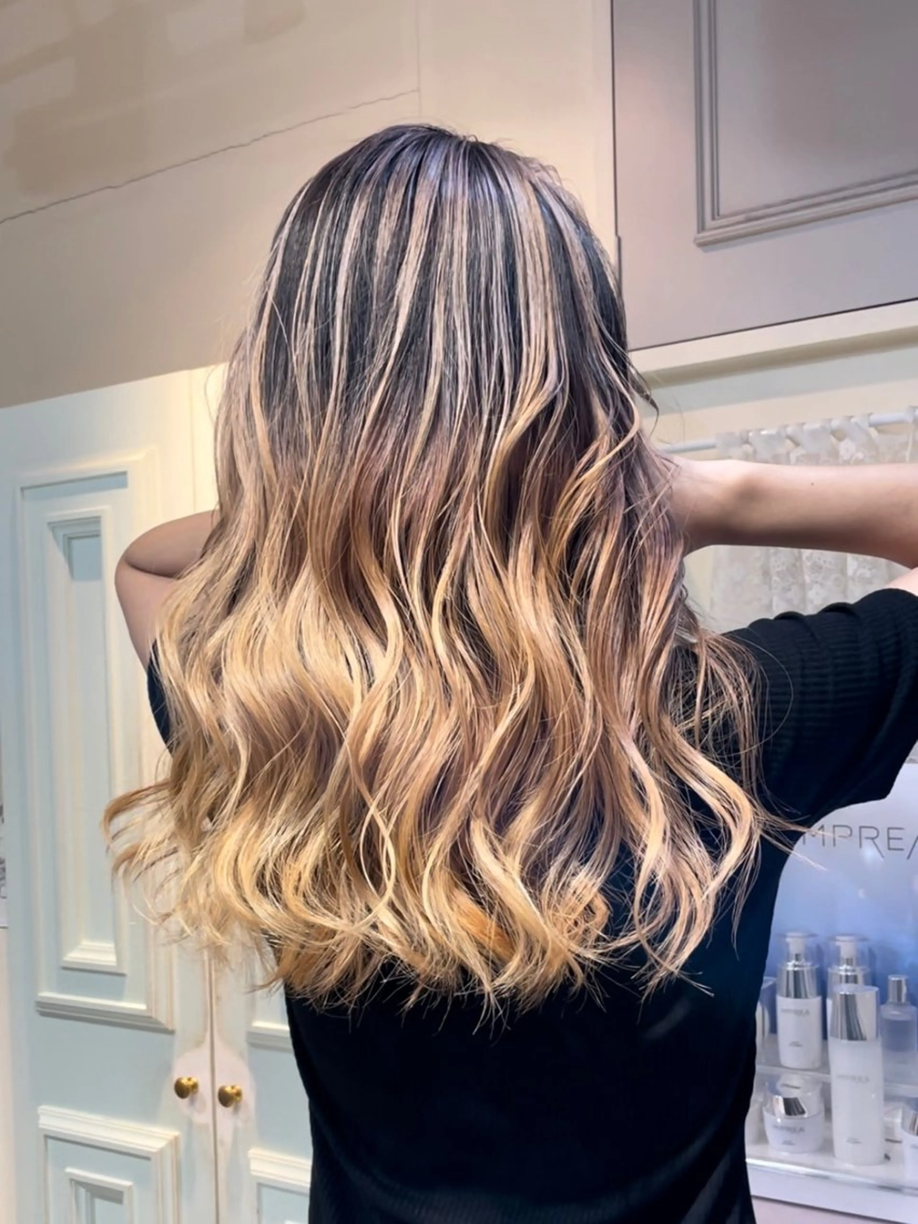 セミロング senjyu GINZA所属・バレイヤージュ/ハイ ライト/庄司鉄平のヘアスタイル