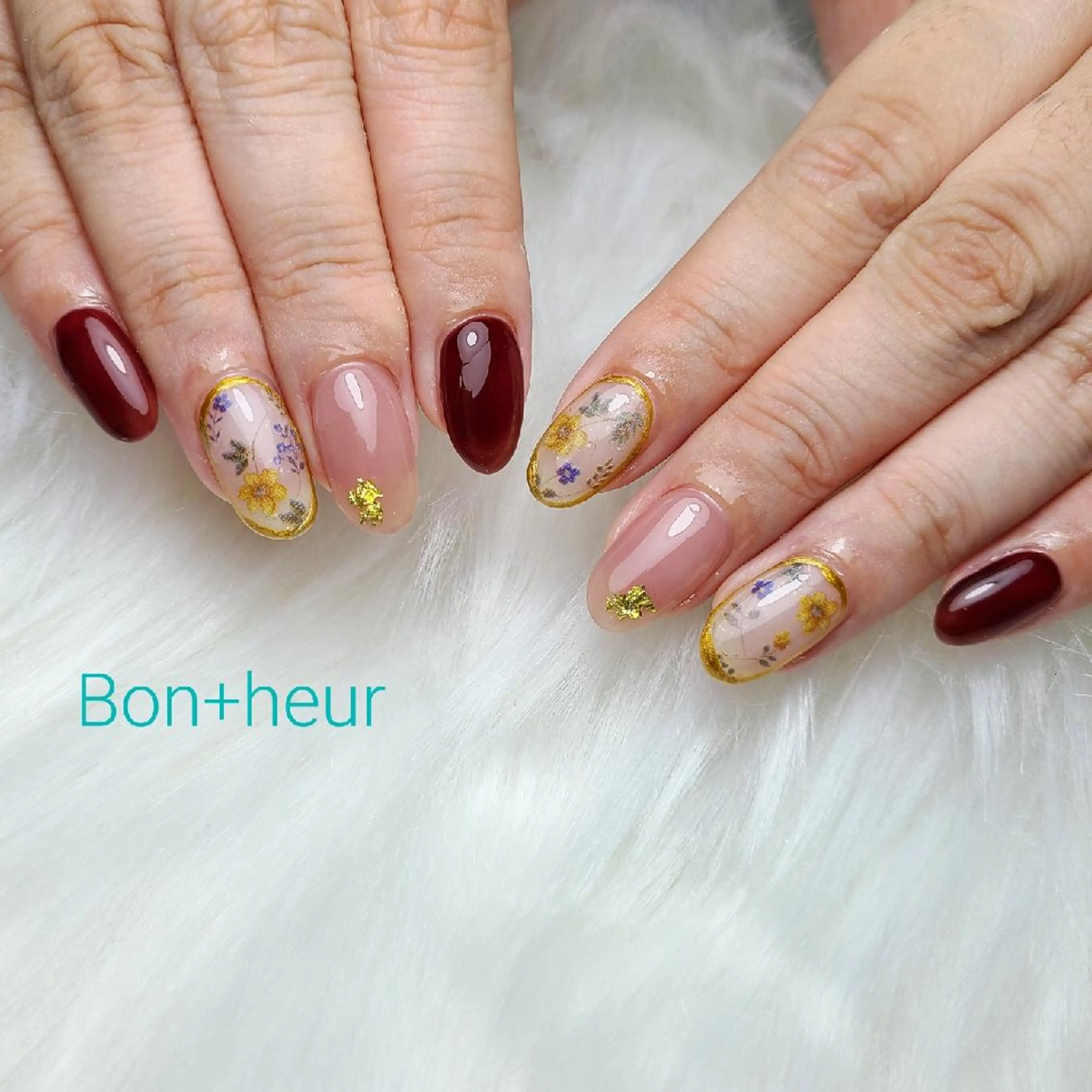 ネイル フラワーネイル ジェルネイル ラメ(グリッター) ミラーネイル ニュアンスネイル ハンドネイル 宮口 紗子のネイルデザイン