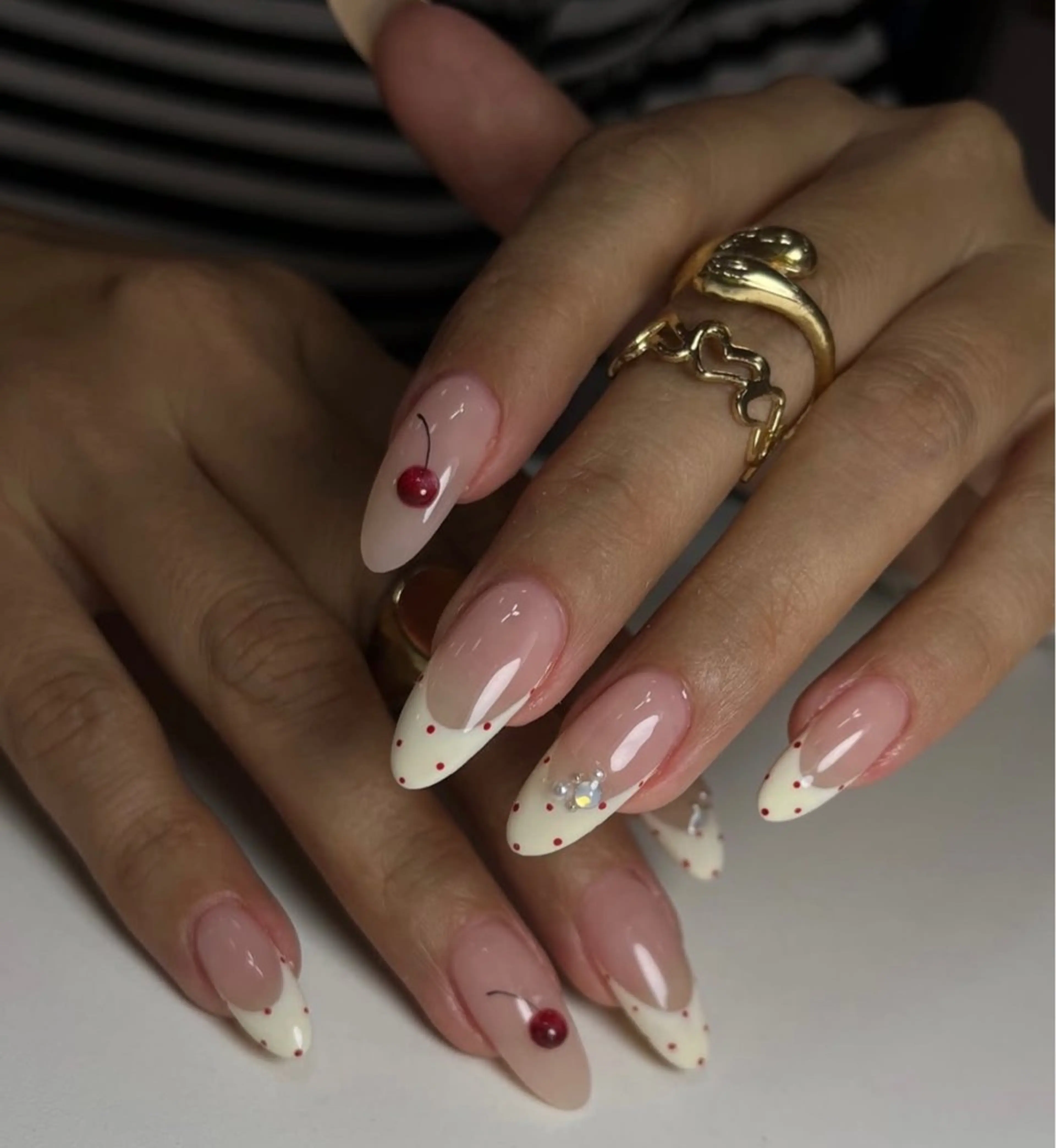 ネイル ハンドネイル NiJi Nailsのネイルデザイン