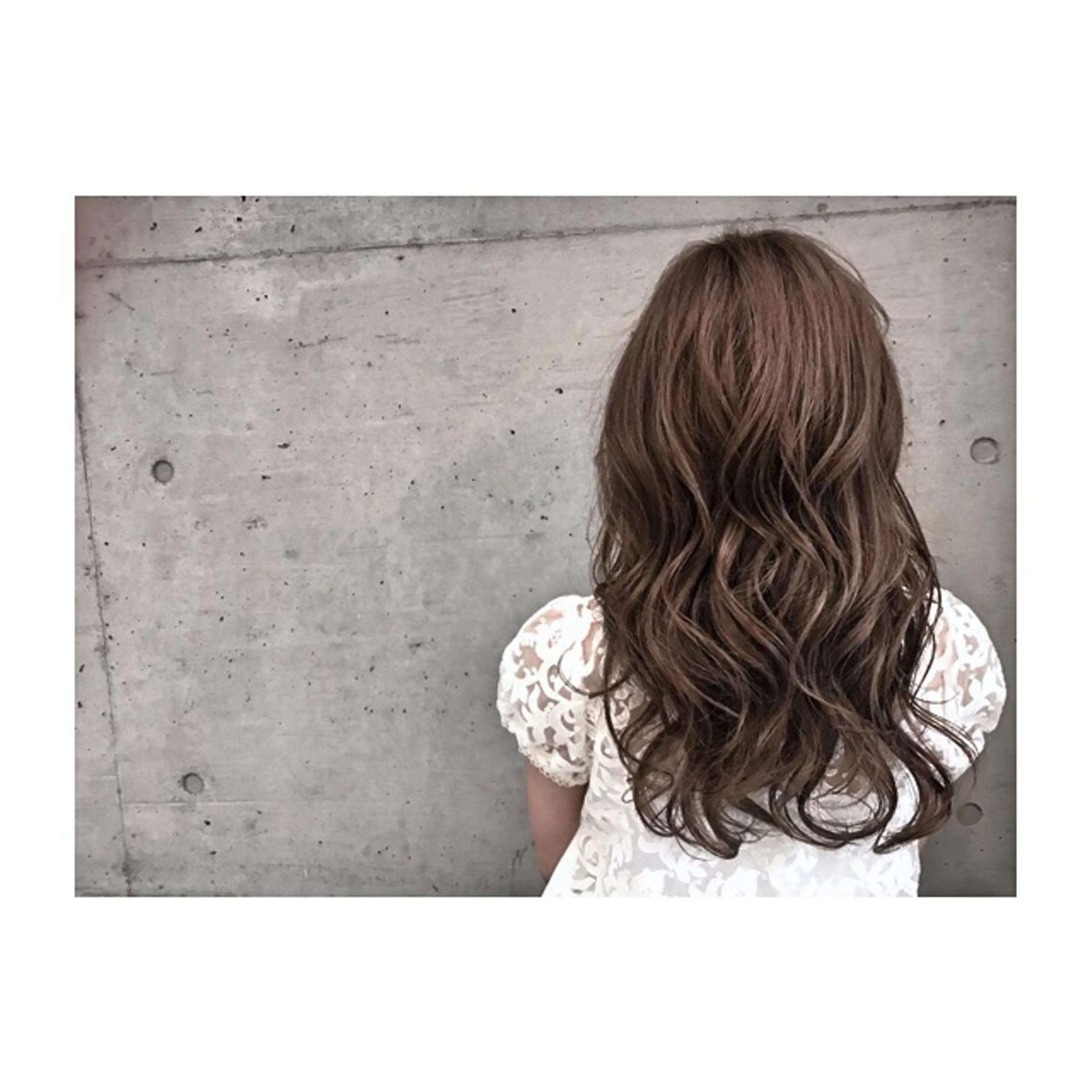 ロング カラー グレージュ ハイライトカラー ハイライト 大栗 佑也  髪質改善のヘアスタイル