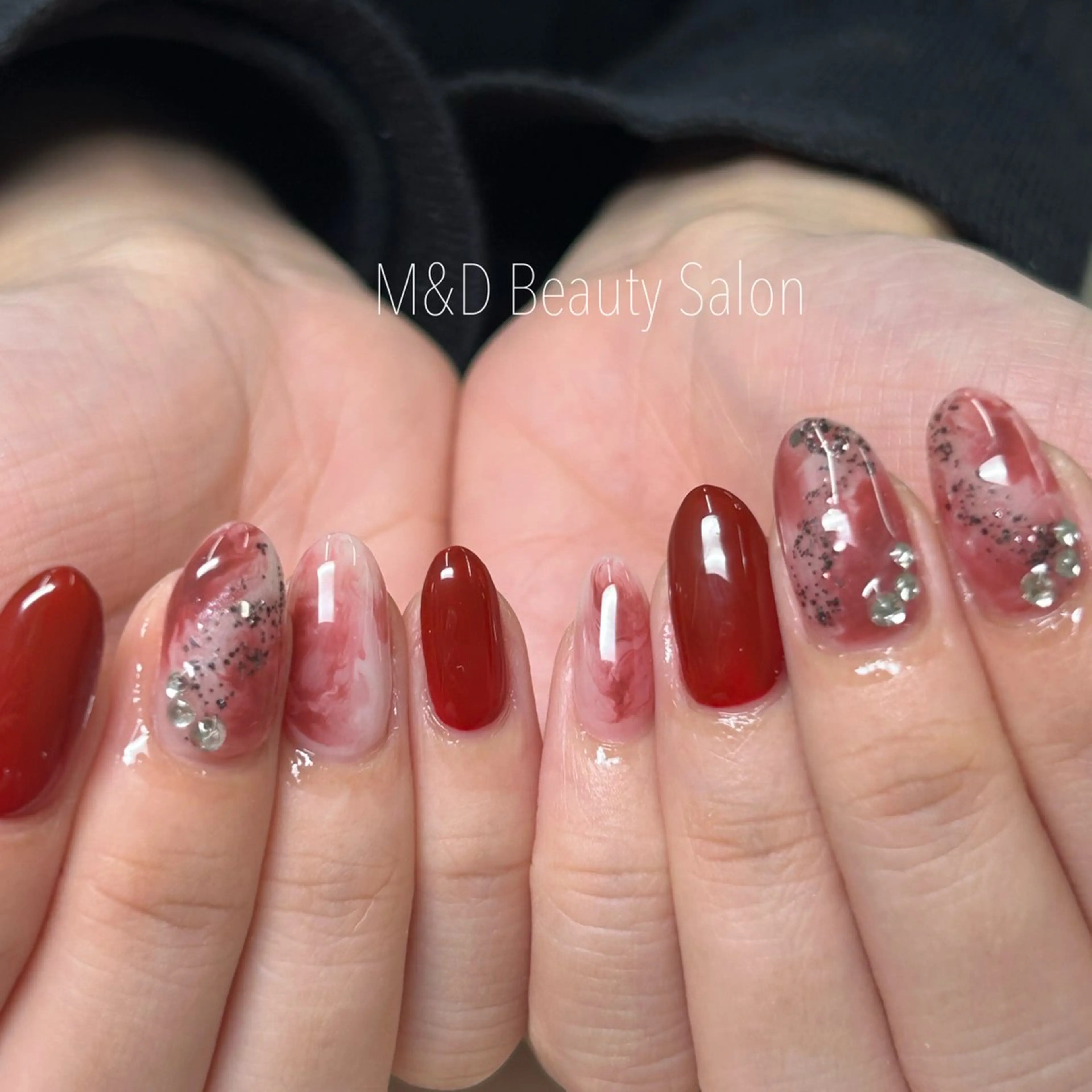 ネイル ニュアンスネイル M&D Beauty Salon 銀座店所属・M&D銀座 AYAのネイルデザイン