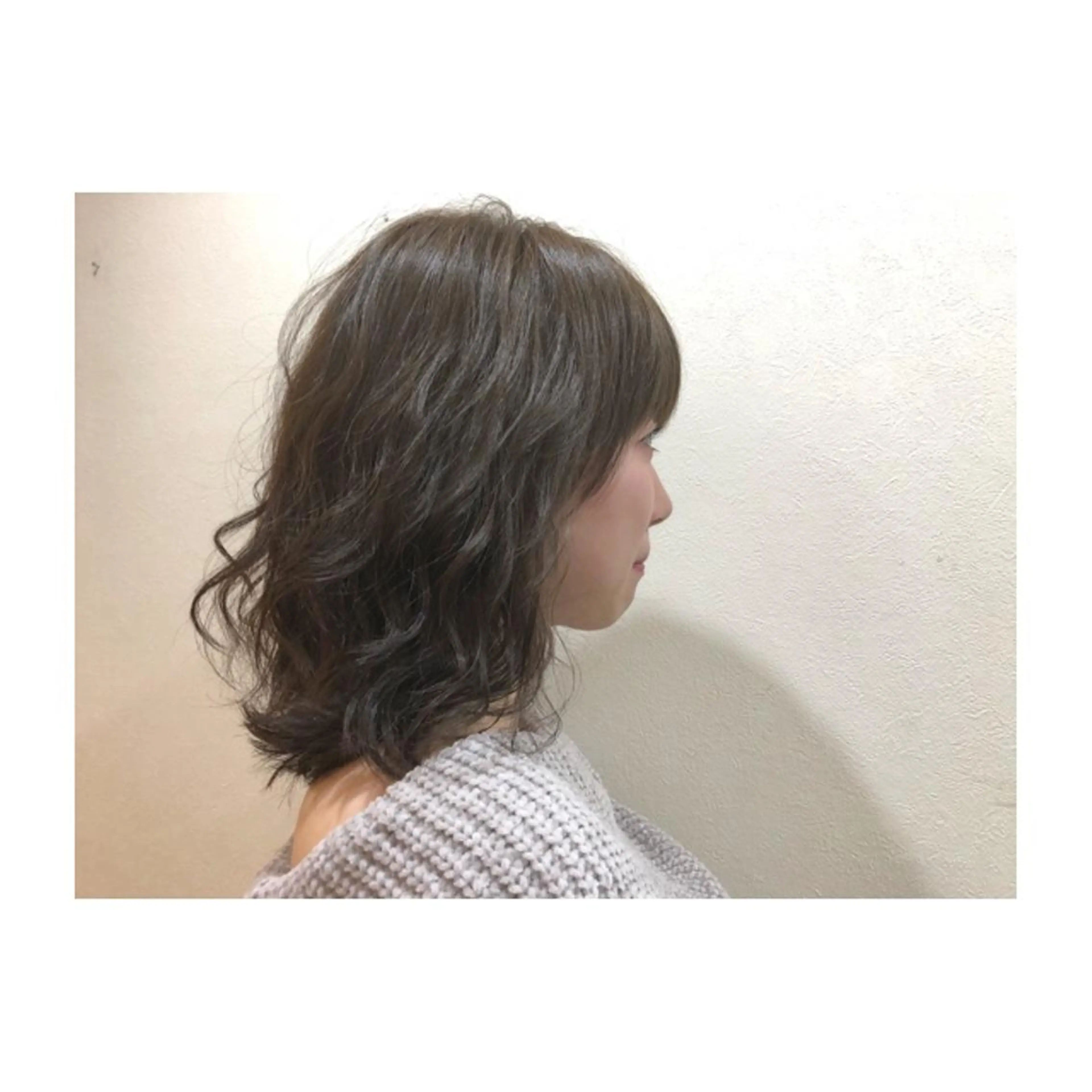 カラー フォギーグレージュ グレージュ little×PORTO sannomiya所属・Topstylist HARUのヘアスタイル