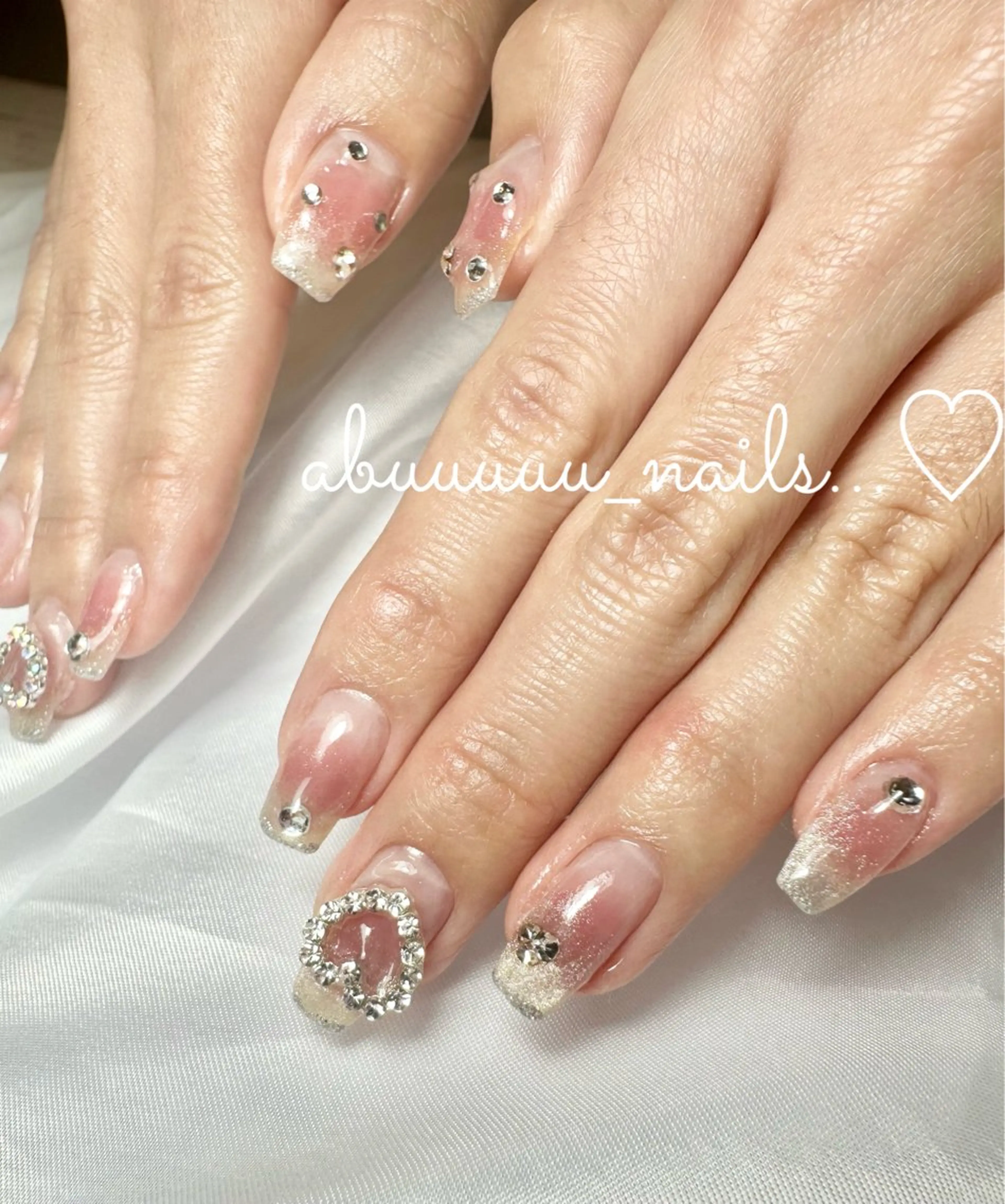 ネイル チークネイル フレンチネイル マグネットネイル マグネットフレンチ ストーンネイル ハンドネイル abuuuuu nailsのネイルデザイン